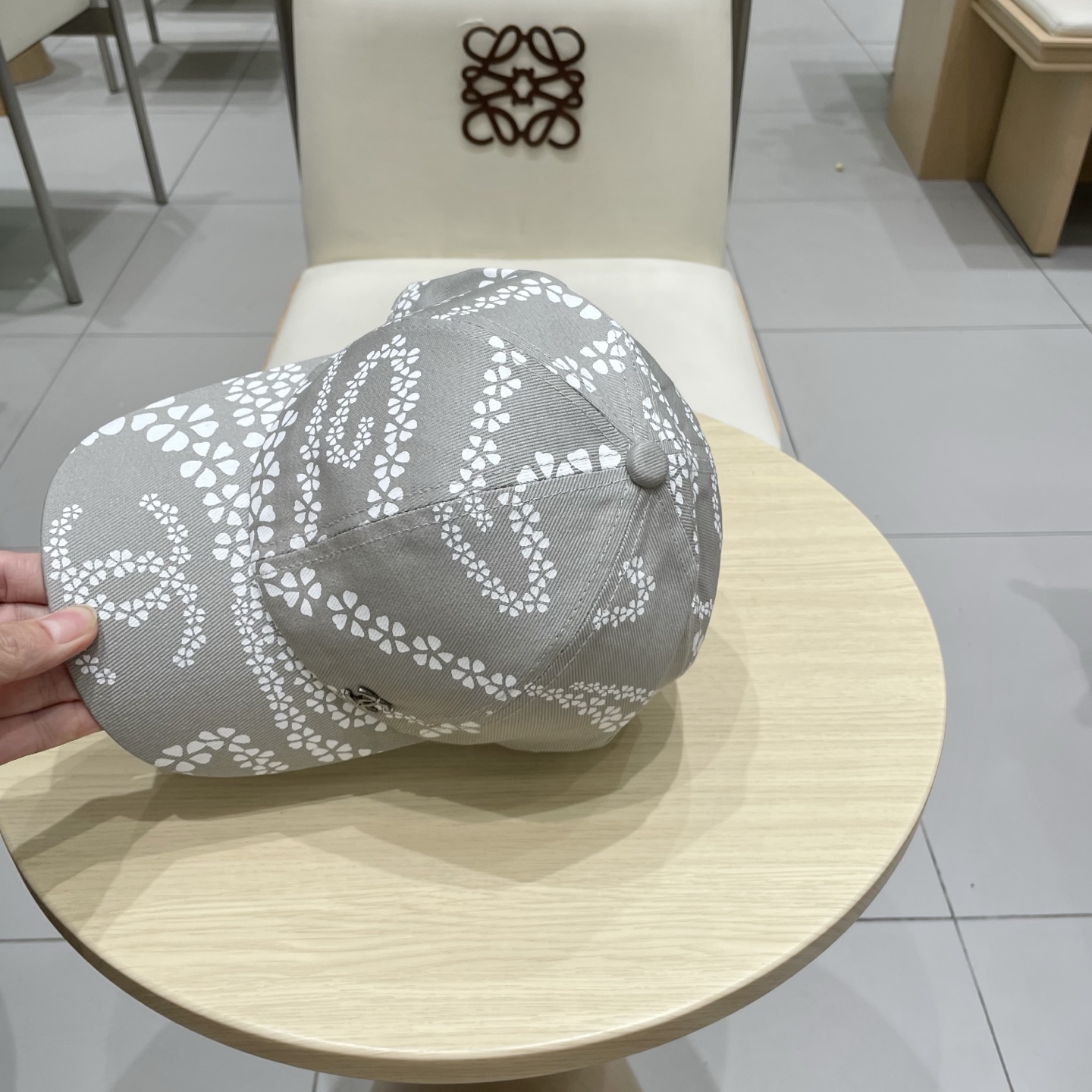  CHANEL香奈儿】新款刺绣logo棒球帽，新款出货，大牌款超好搭配，赶紧入手！