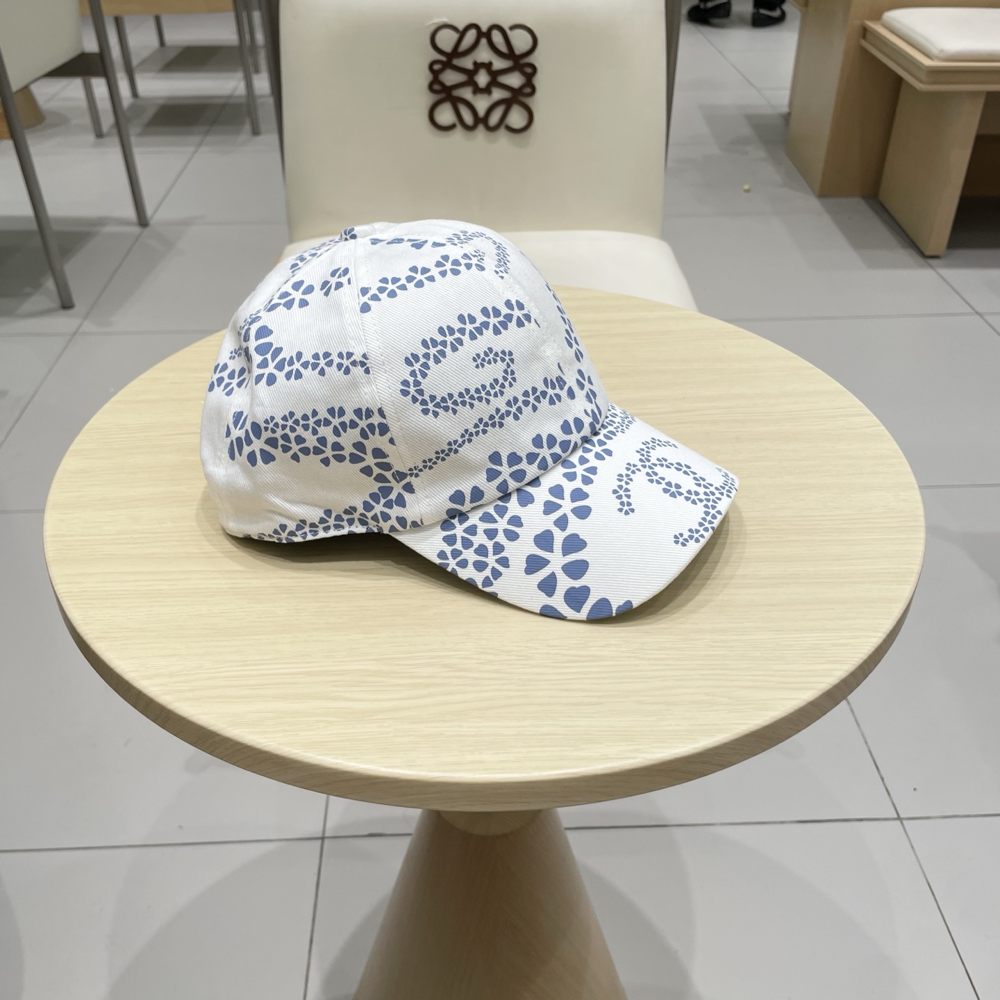  CHANEL香奈儿】新款刺绣logo棒球帽，新款出货，大牌款超好搭配，赶紧入手！