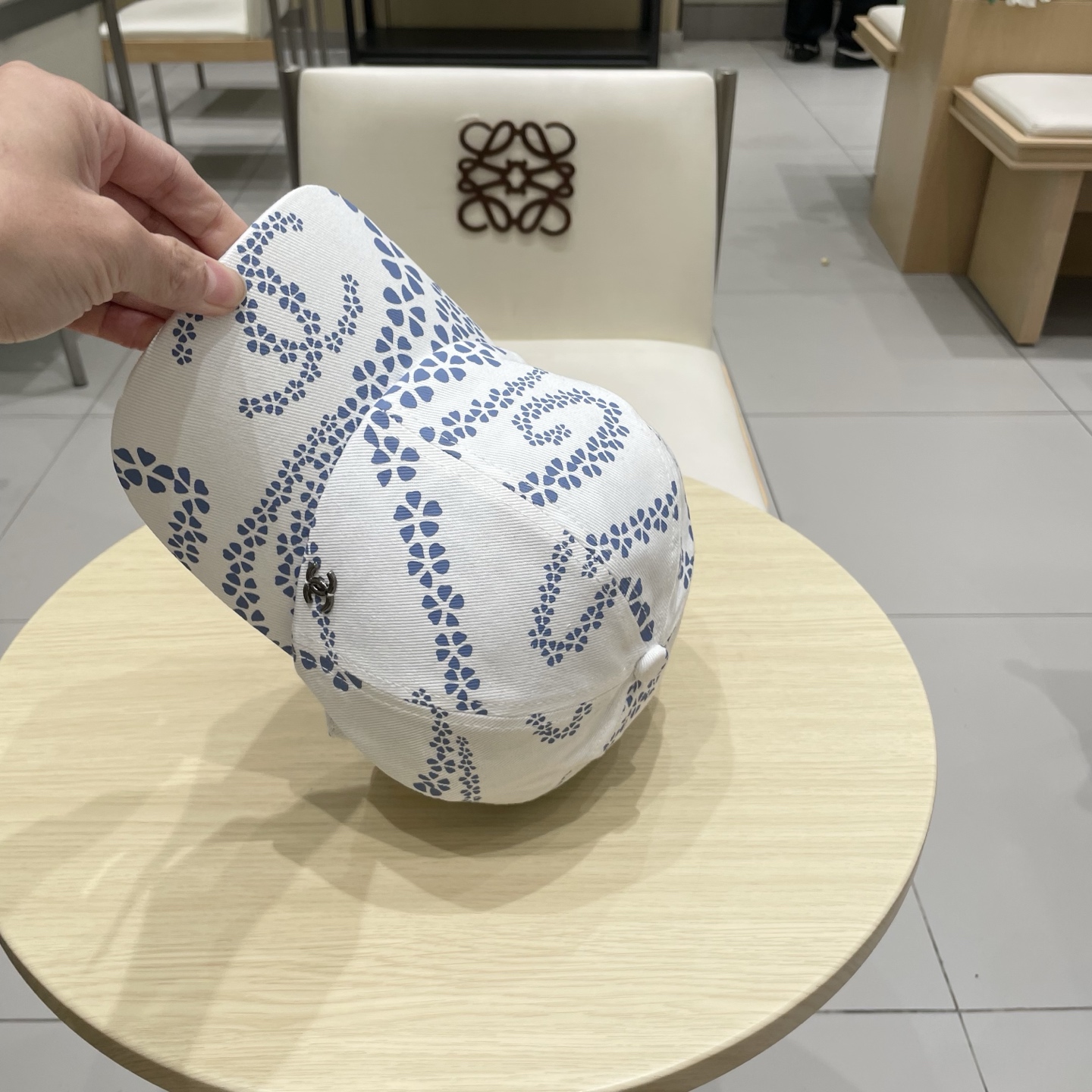  CHANEL香奈儿】新款刺绣logo棒球帽，新款出货，大牌款超好搭配，赶紧入手！