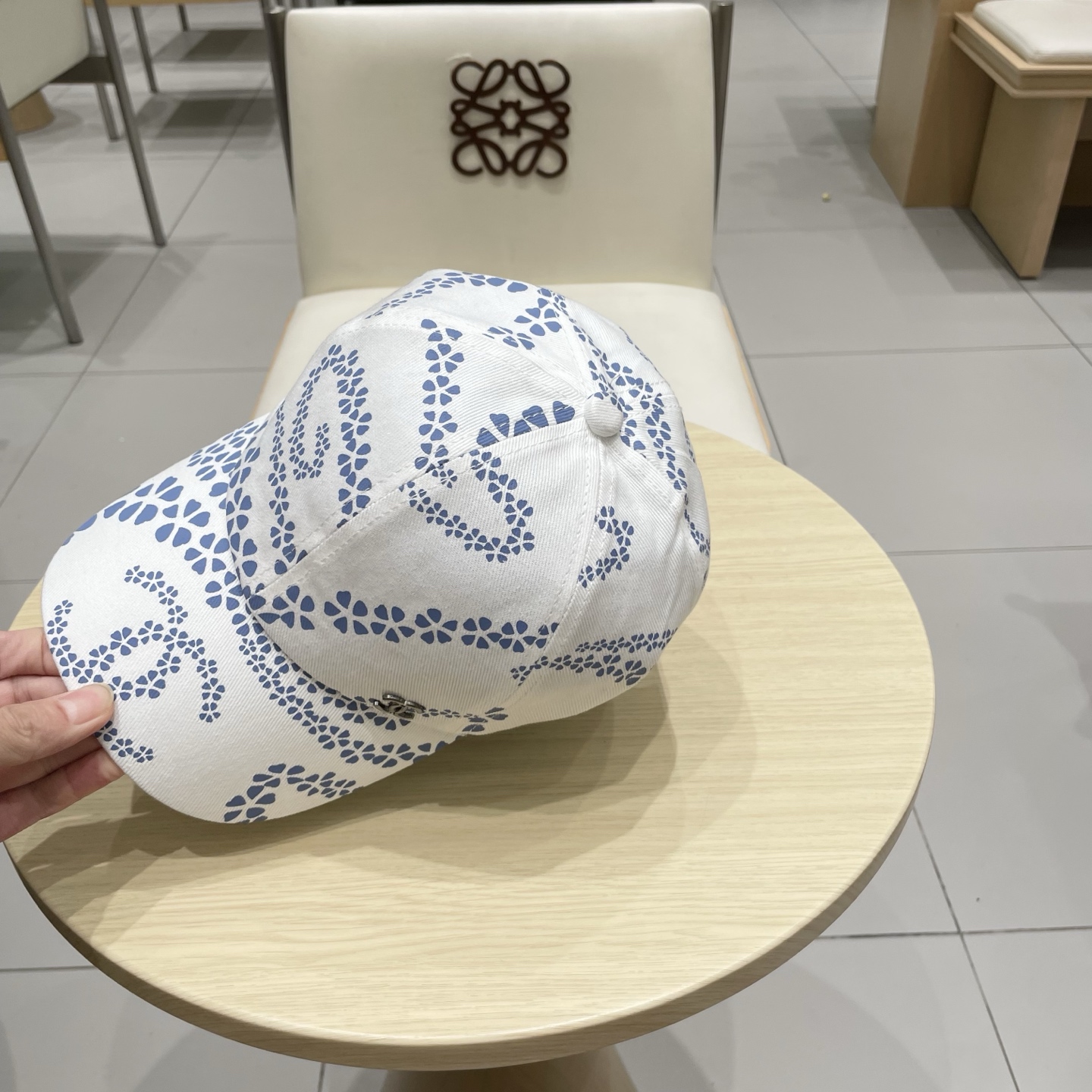  CHANEL香奈儿】新款刺绣logo棒球帽，新款出货，大牌款超好搭配，赶紧入手！