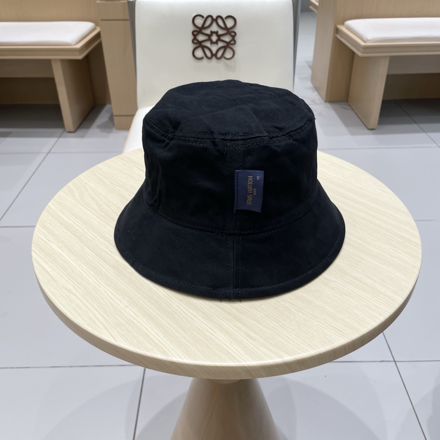 LV路易威登原单刺绣渔夫帽  轻盈透气。完美版型，独家实物拍摄，男女适用