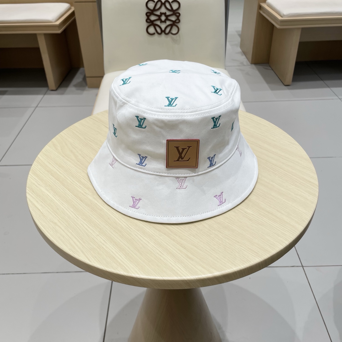 NO:361000,LV Louis Vuitton original single embroidered fisherman hat light and breathable. Perfect style, exclusive physical shot, suitable hat for men and women, straw hat fisherman hat baseball hat, hat, louis vuitton, louis vuitton, espadrilles, hatsLV路易威登原单刺绣渔夫帽 轻盈透气.完美版型,独家实物拍摄,男女适用帽子草帽渔夫帽棒球帽,帽子,louis vuitton,louis vuitton,espadrilles,hats,hat