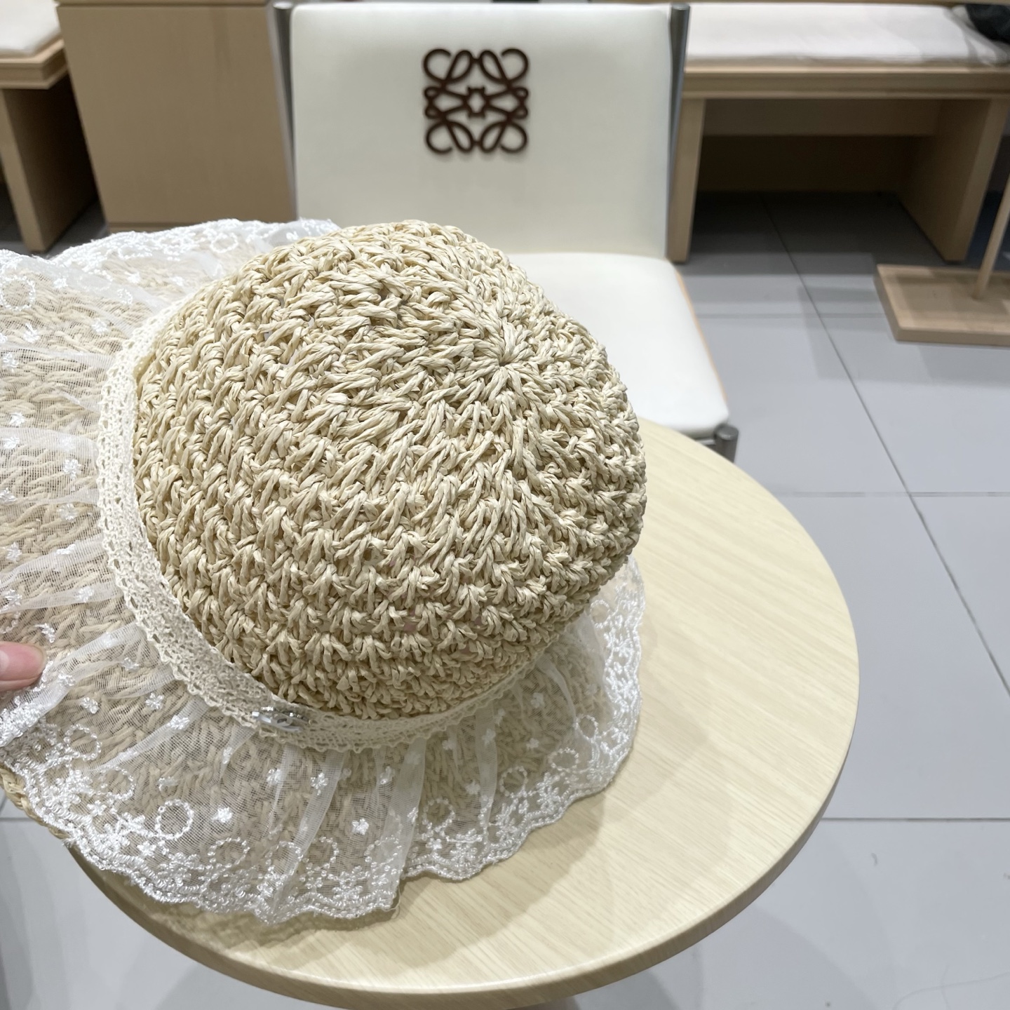 chanel香奈儿甜美蕾丝花边渔夫帽女海边度假风沙滩防晒帽大帽檐遮阳编织草帽