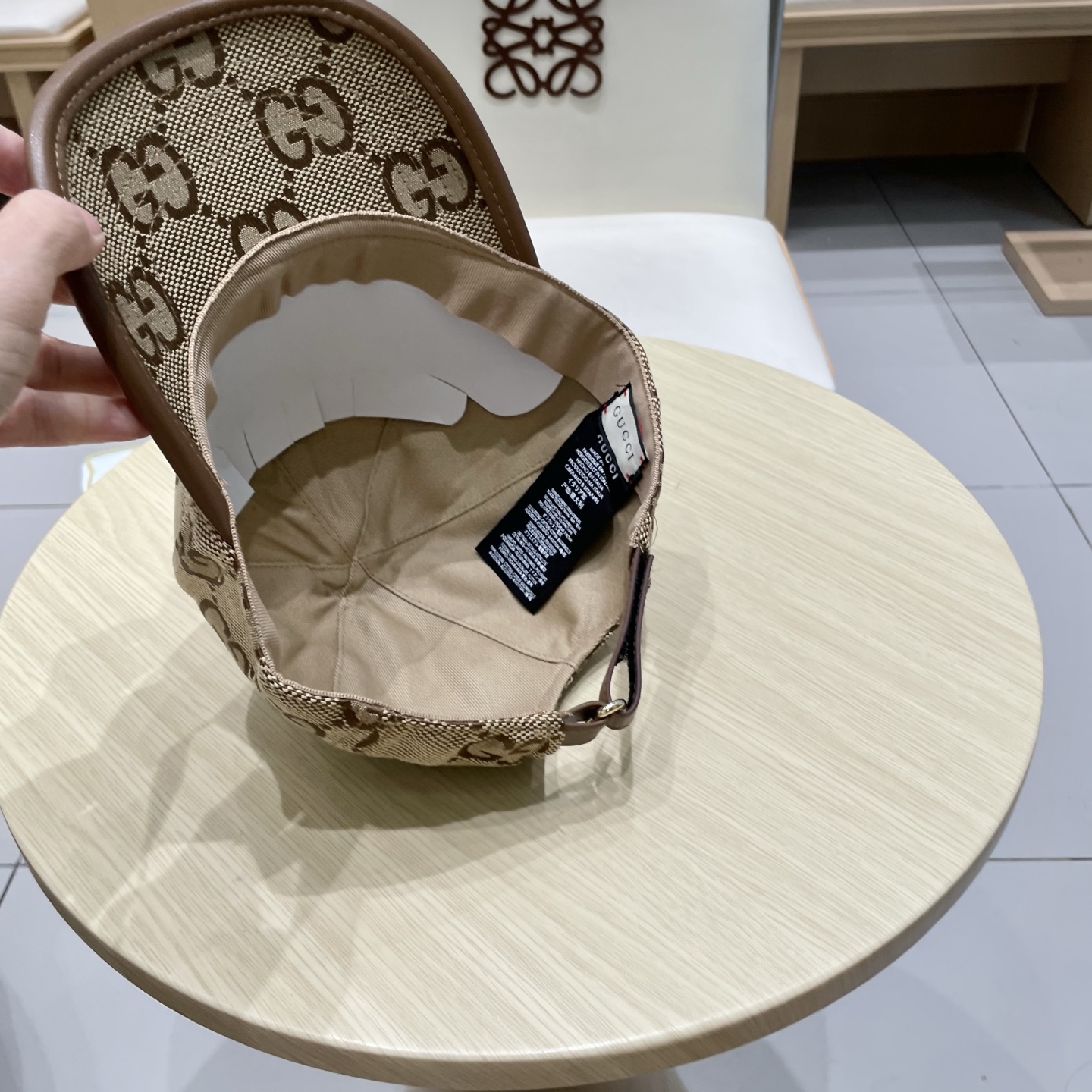 棒球帽 渔夫帽。 原单品质GUCCI古奇棒球帽👒官网新品Gucci渔夫帽火爆来袭 工艺非常精美 高档大气