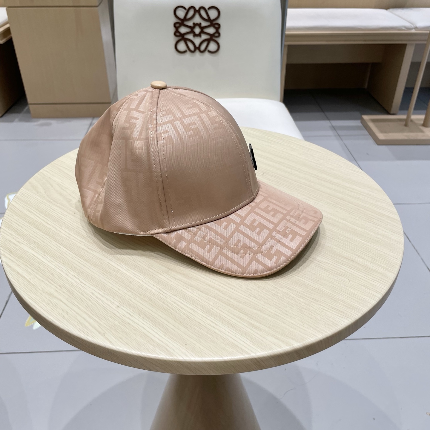 FENDI芬迪 官网新品 棒球帽🧢 经典FF中古单品，气质穿搭单品，质量杠杠强