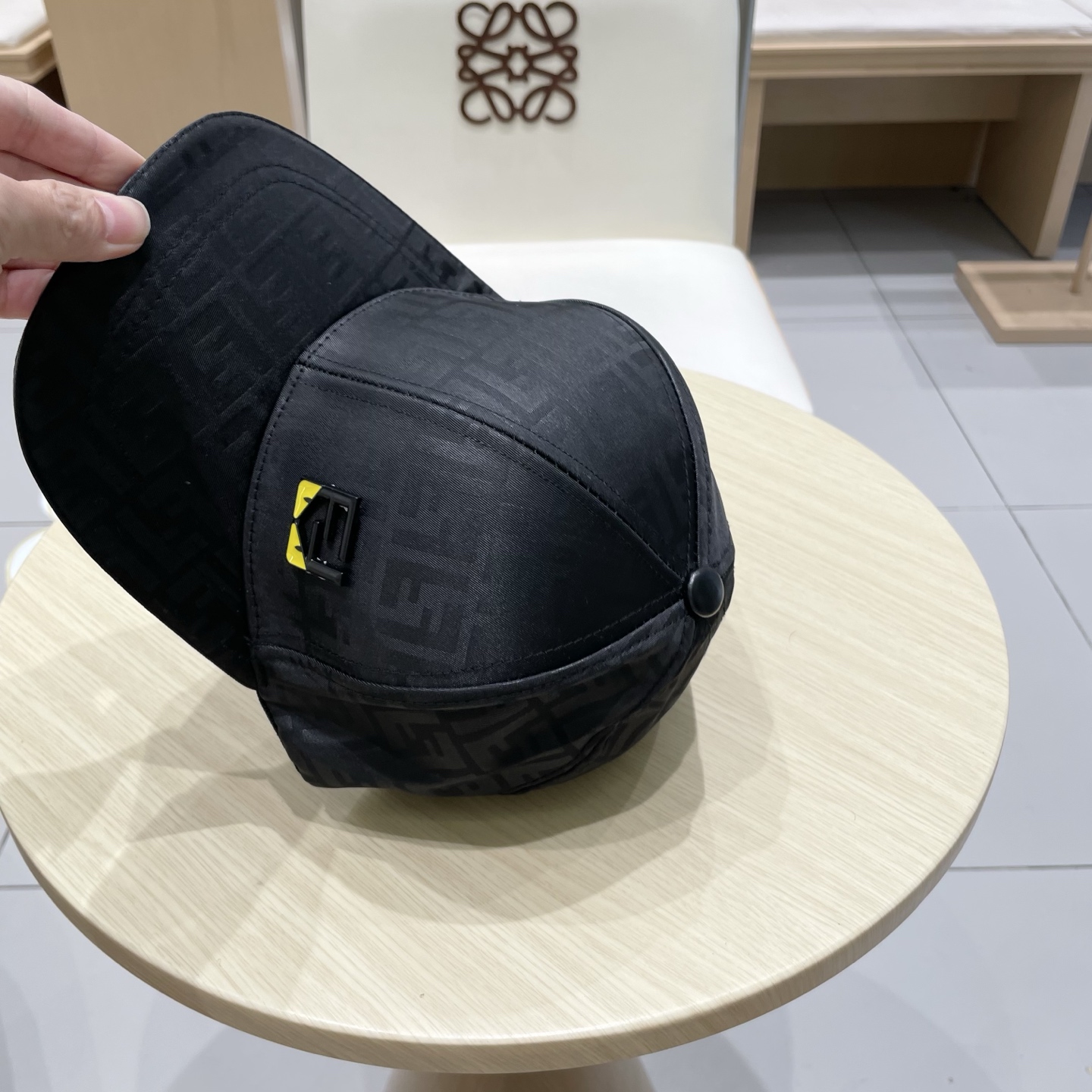  FENDI芬迪 官网新品 棒球帽🧢 经典FF中古单品，气质穿搭单品，质量杠杠强