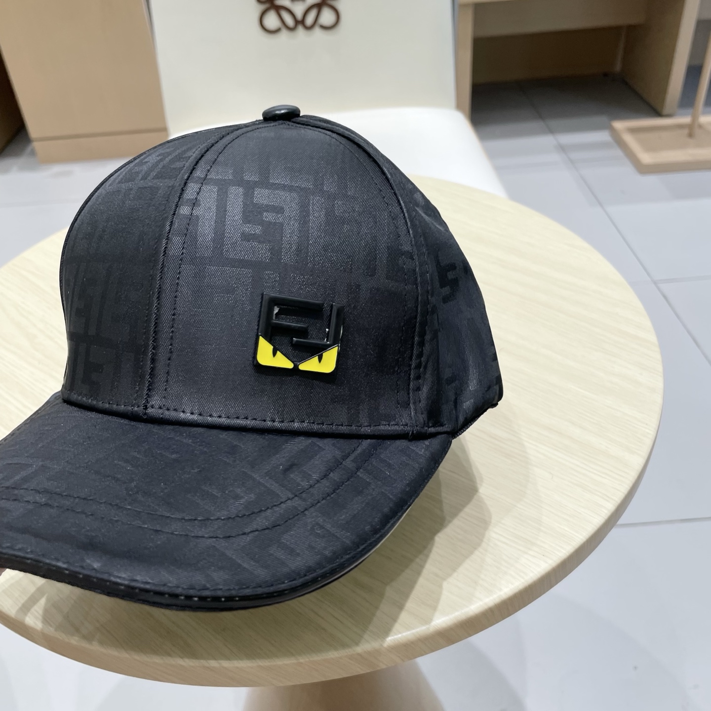  FENDI芬迪 官网新品 棒球帽🧢 经典FF中古单品，气质穿搭单品，质量杠杠强