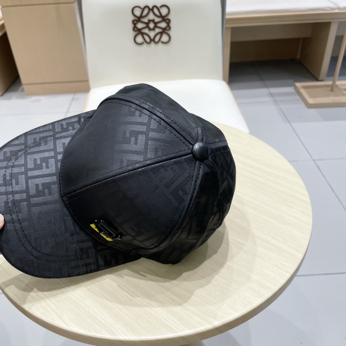  FENDI芬迪 官网新品 棒球帽🧢 经典FF中古单品，气质穿搭单品，质量杠杠强