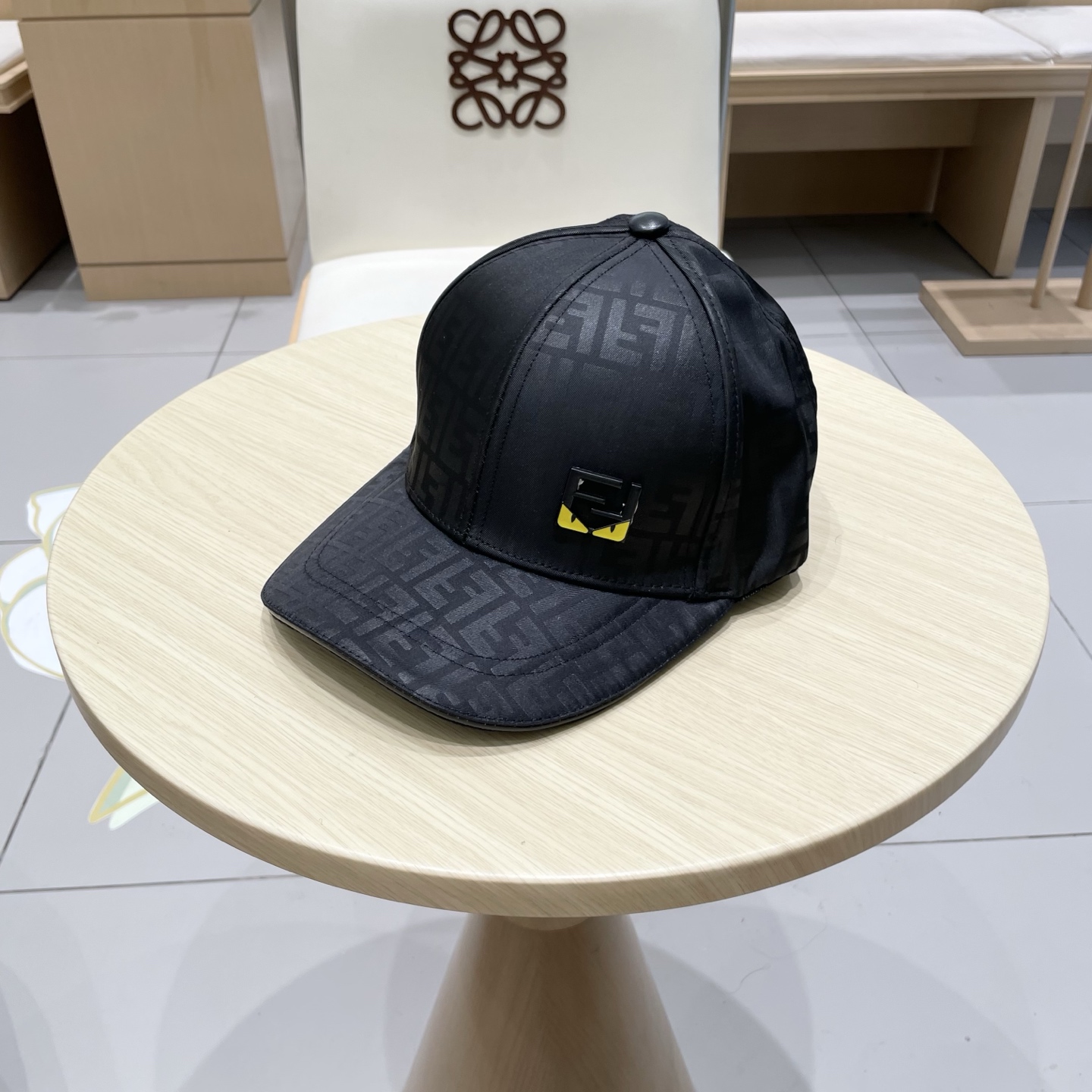  FENDI芬迪 官网新品 棒球帽🧢 经典FF中古单品，气质穿搭单品，质量杠杠强