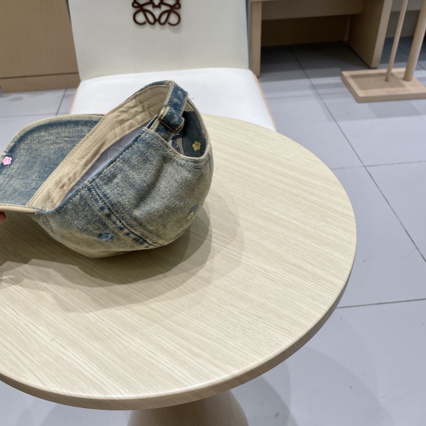 🧢路易威登棒球帽 LouisVuitton😍新款LV棒球帽，重工打造♥️高端大气，百搭款🤗男女通用！跑量