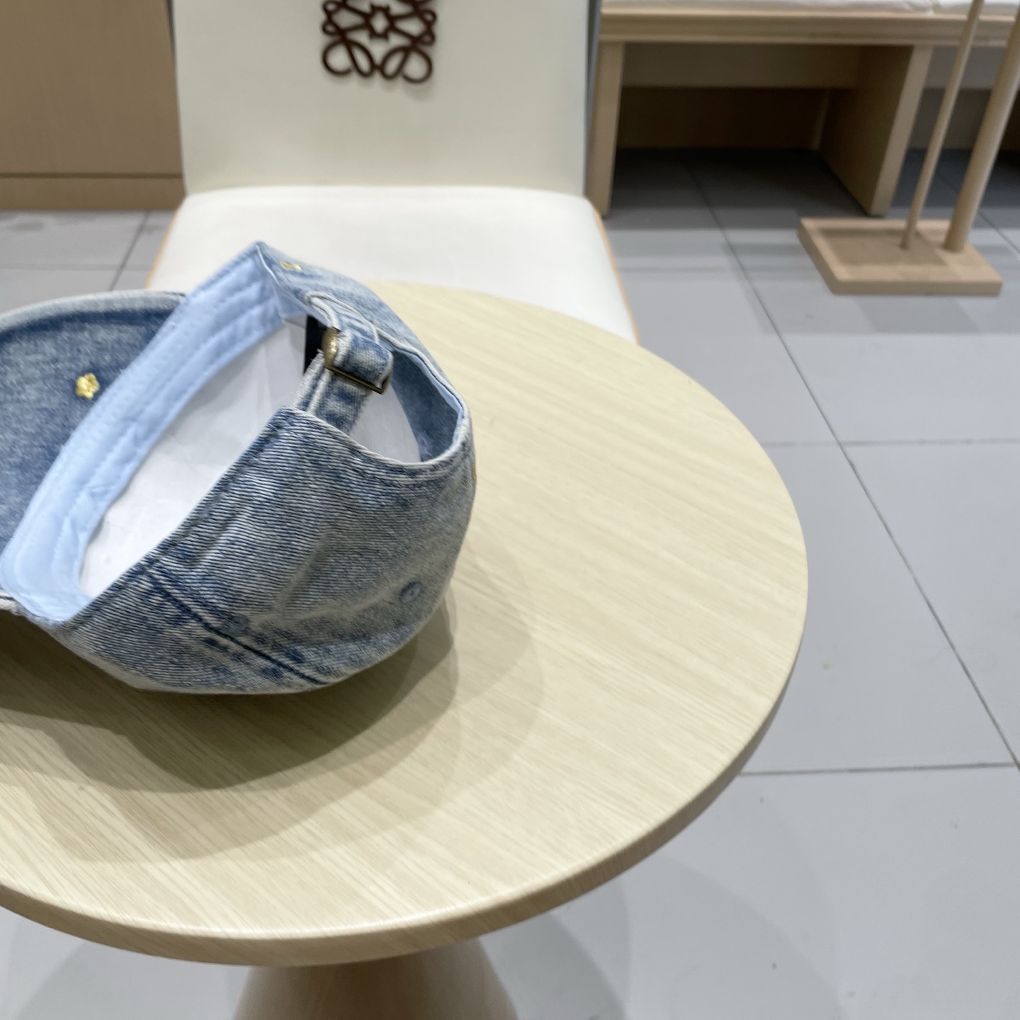 🧢路易威登棒球帽 LouisVuitton😍新款LV棒球帽，重工打造♥️高端大气，百搭款🤗男女通用！跑量