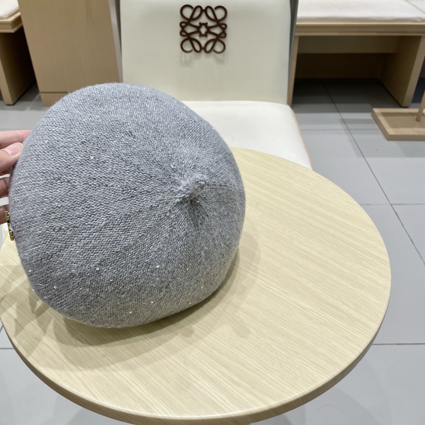 Lv路易威登春夏季新款亮片定型贝雷帽薄款镂空透气休闲时尚显脸小气质前进帽