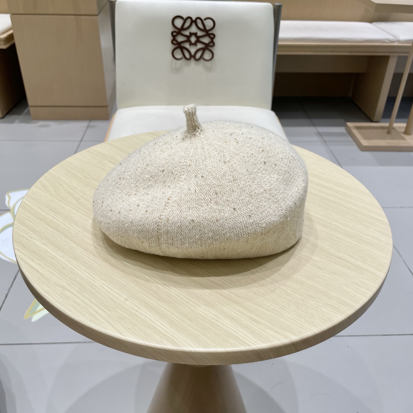 Lv路易威登春夏季新款亮片定型贝雷帽薄款镂空透气休闲时尚显脸小气质前进帽