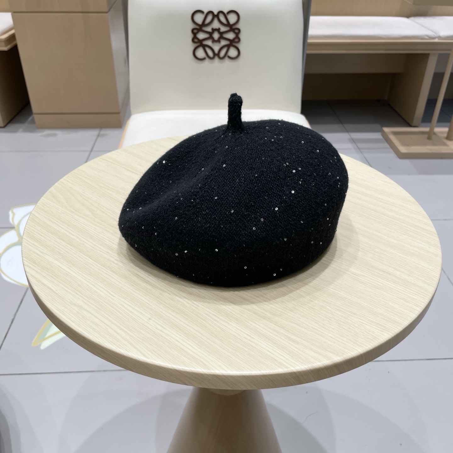 Lv路易威登春夏季新款亮片定型贝雷帽薄款镂空透气休闲时尚显脸小气质前进帽