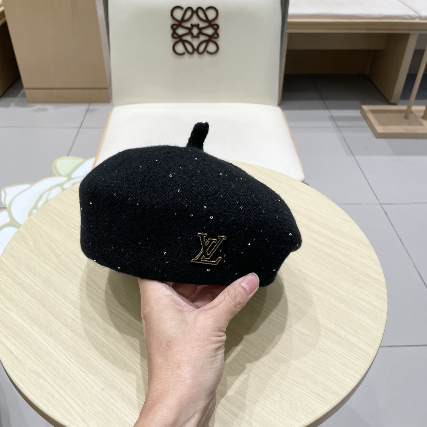 Lv路易威登春夏季新款亮片定型贝雷帽薄款镂空透气休闲时尚显脸小气质前进帽