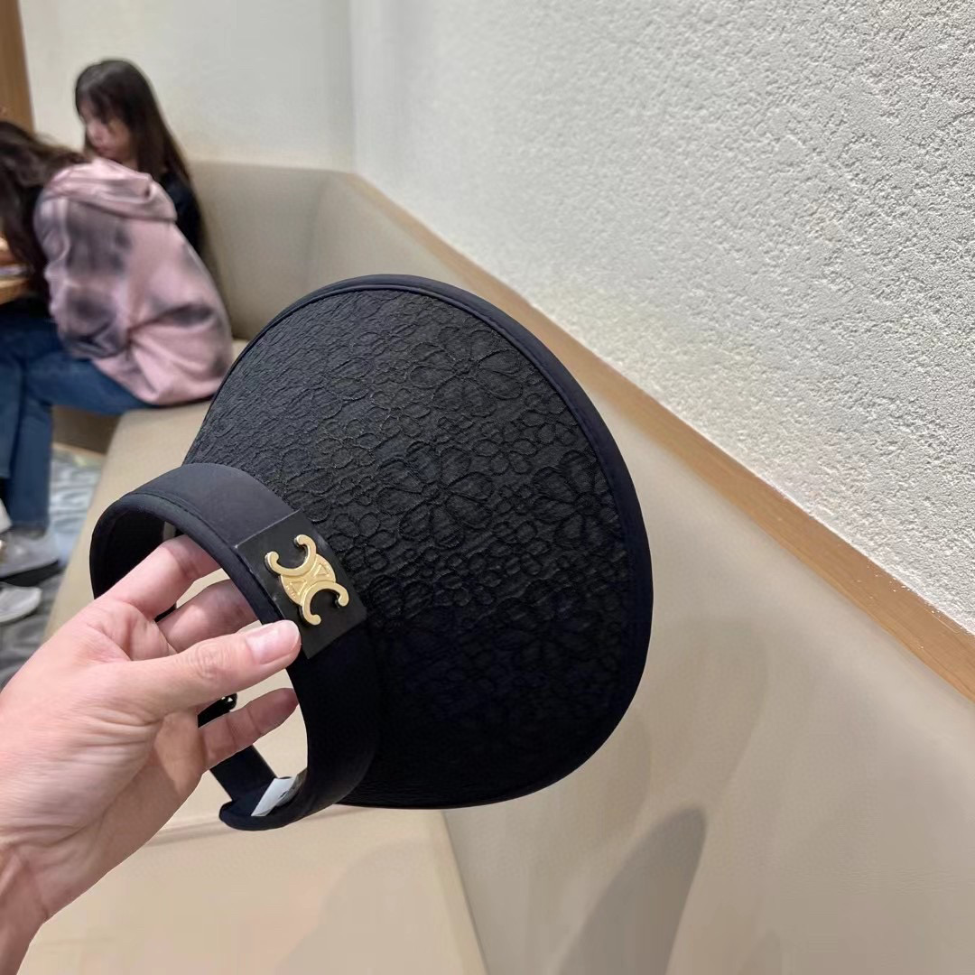  赛琳 Celine🌞凯旋门防晒帽女
新款空顶帽防紫外线大帽檐夏季遮阳帽子大头围，方便携带可随意折叠