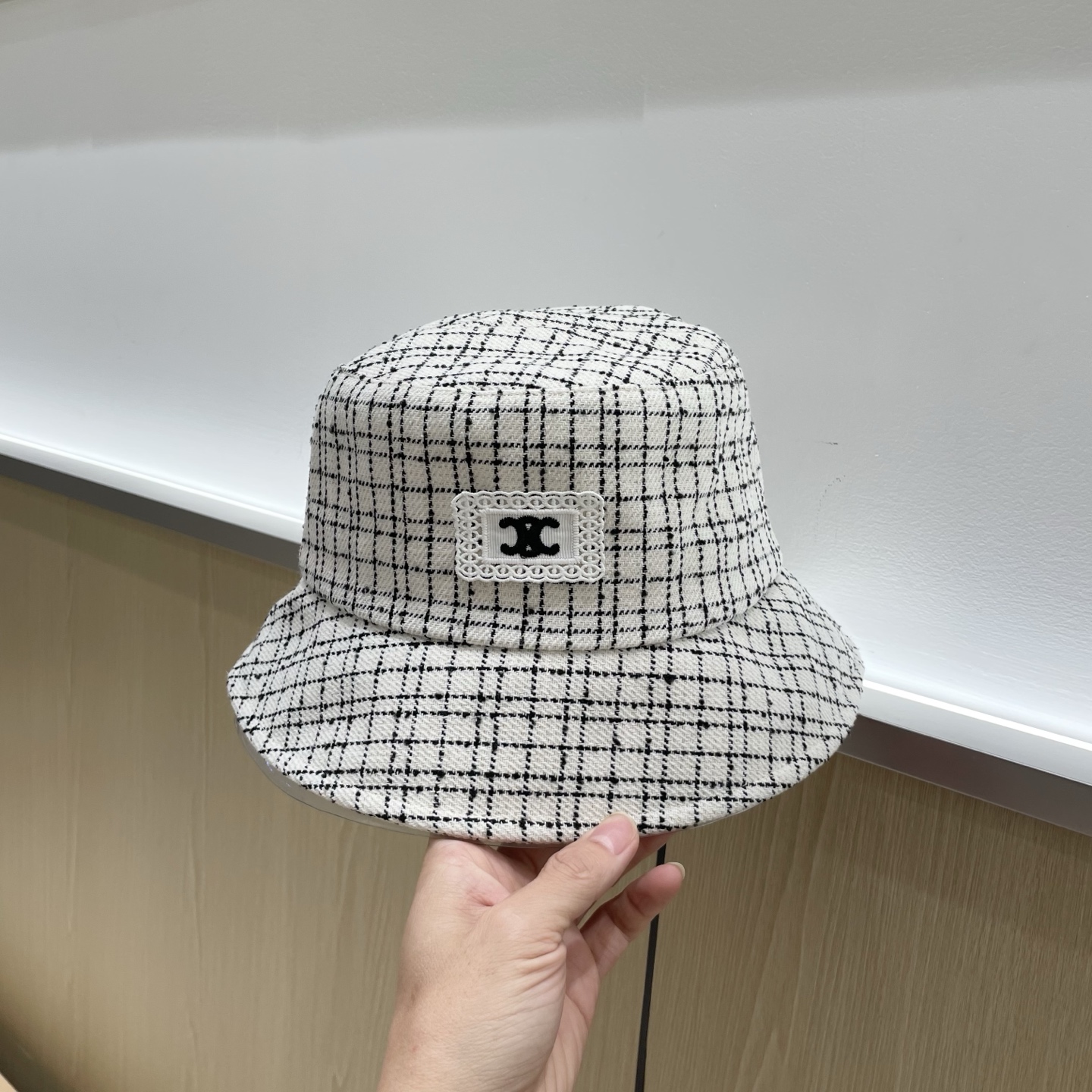  塞琳celine2025秋季新款小香风格纹厚实渔夫帽百搭遮阳显脸小气质淑女盆帽女