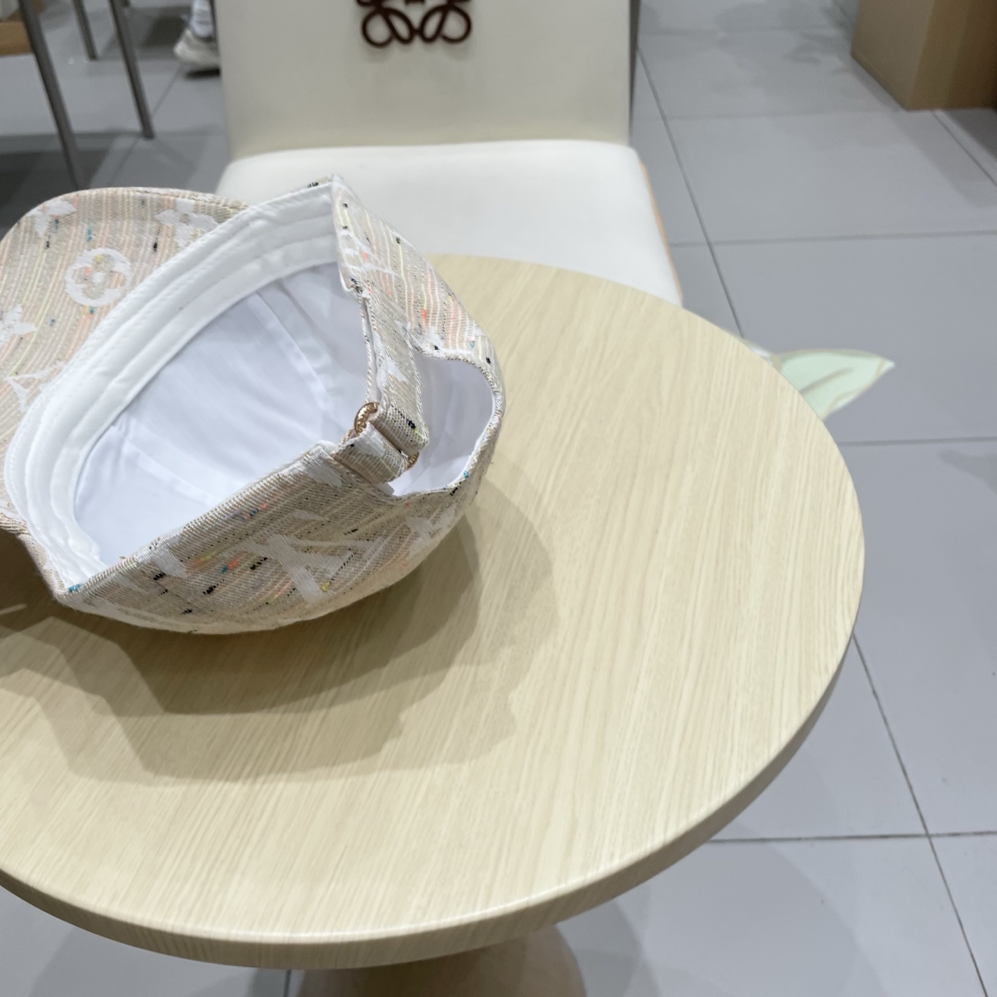 路易威登棒球帽 LouisVuitton😍新款LV棒球帽，重工打造♥️高端大气，百搭款🤗男女通用！跑量！