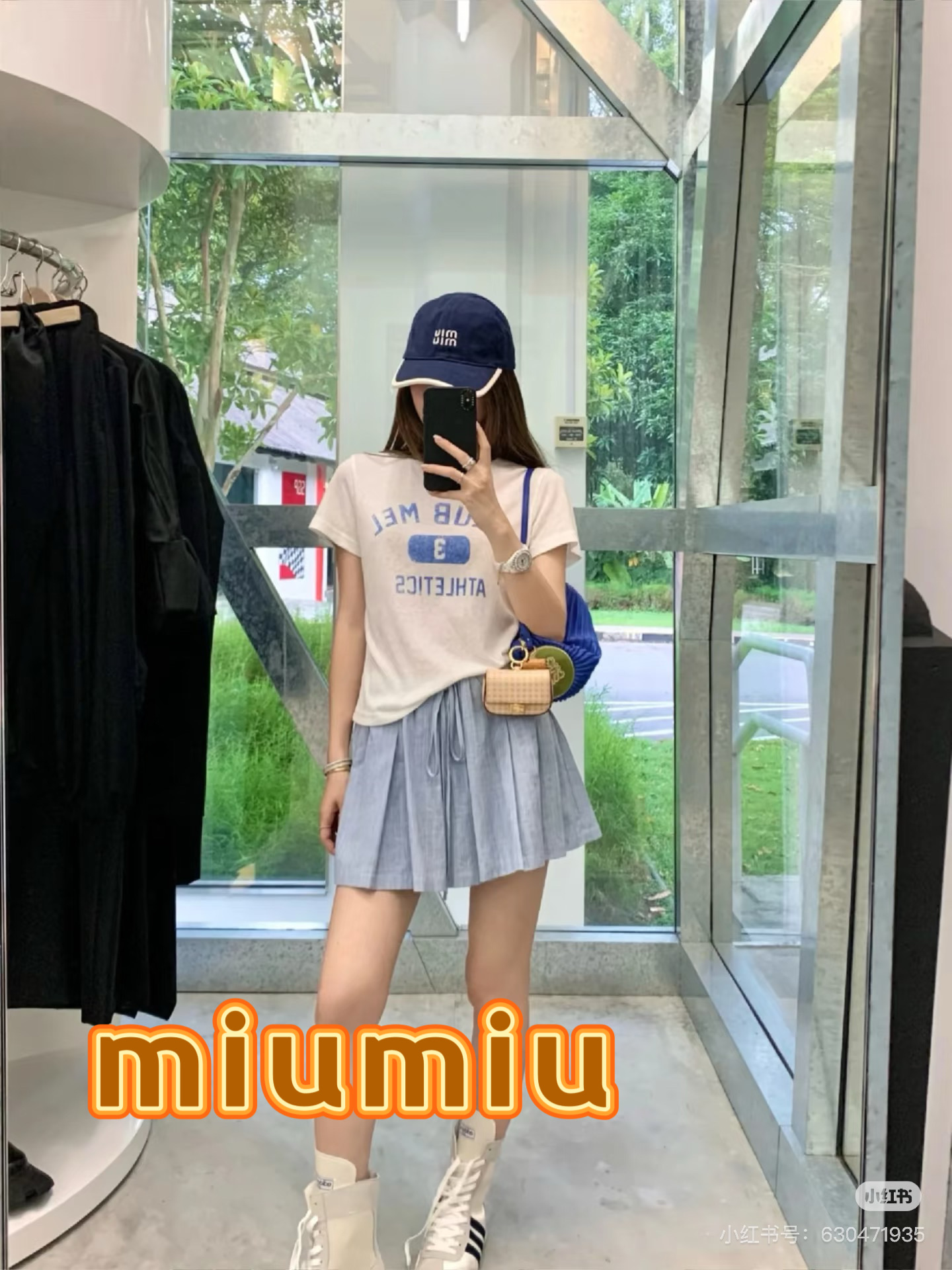  .  【Miumiu缪缪】新款订单款刺绣棒球帽🧢大牌款超好搭配，赶紧入手！