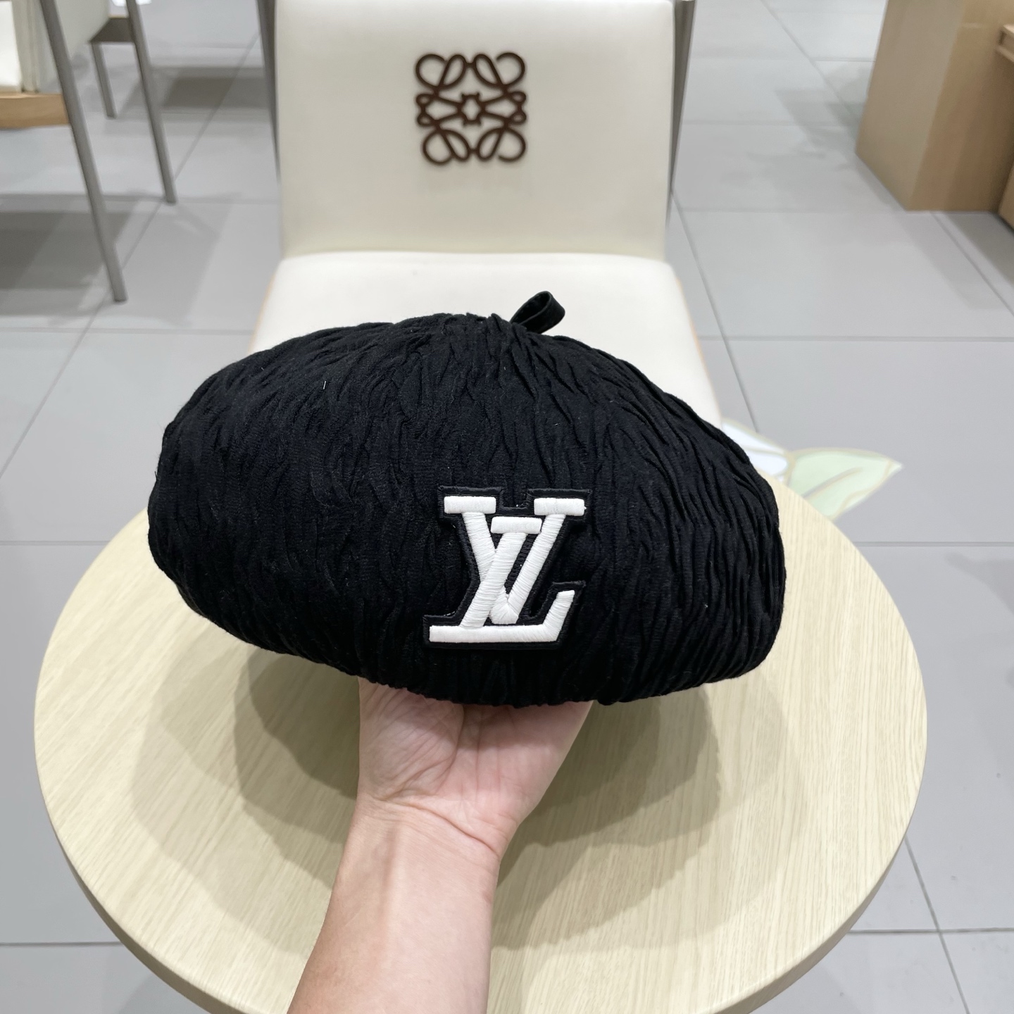  Lv路易威登2025新款日系复古简约百搭褶皱贝雷帽平顶帽女早秋画家帽报童帽子