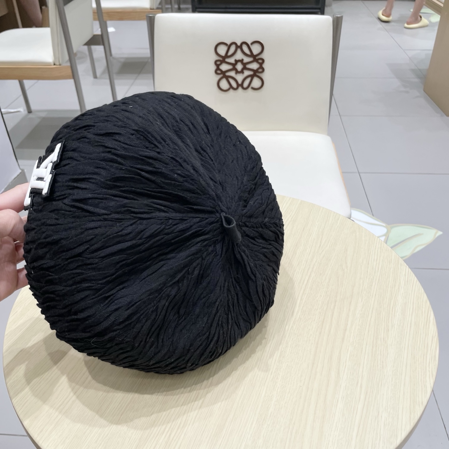  Lv路易威登2025新款日系复古简约百搭褶皱贝雷帽平顶帽女早秋画家帽报童帽子