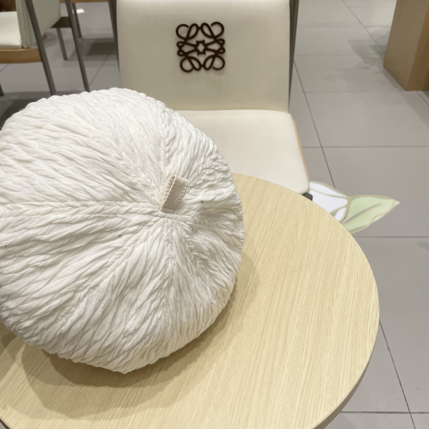  Lv路易威登2025新款日系复古简约百搭褶皱贝雷帽平顶帽女早秋画家帽报童帽子