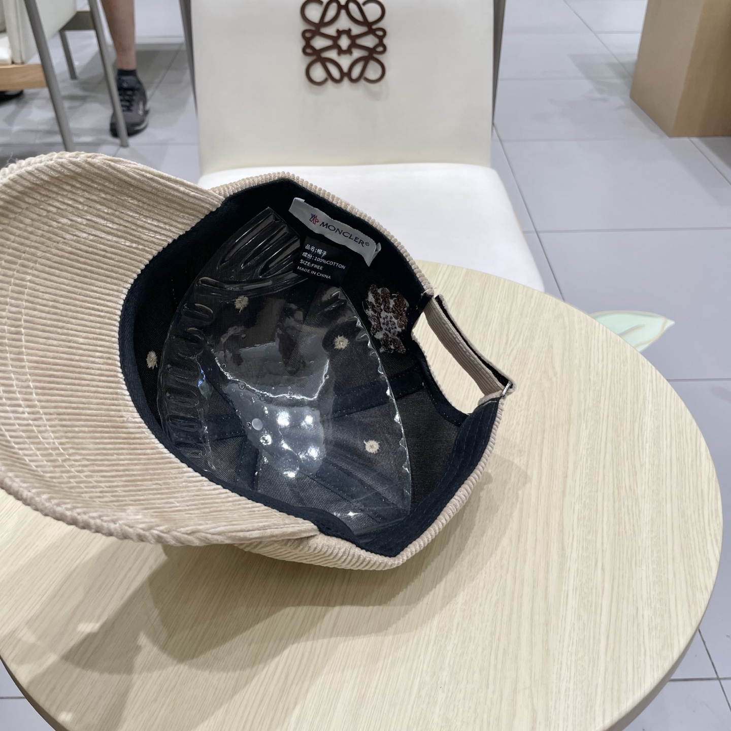 早秋MONCLER新款棒球帽，时尚炸街单品，风格很OK，网红.时尚博主的最爱！高品质舒适透气，凹造型很好