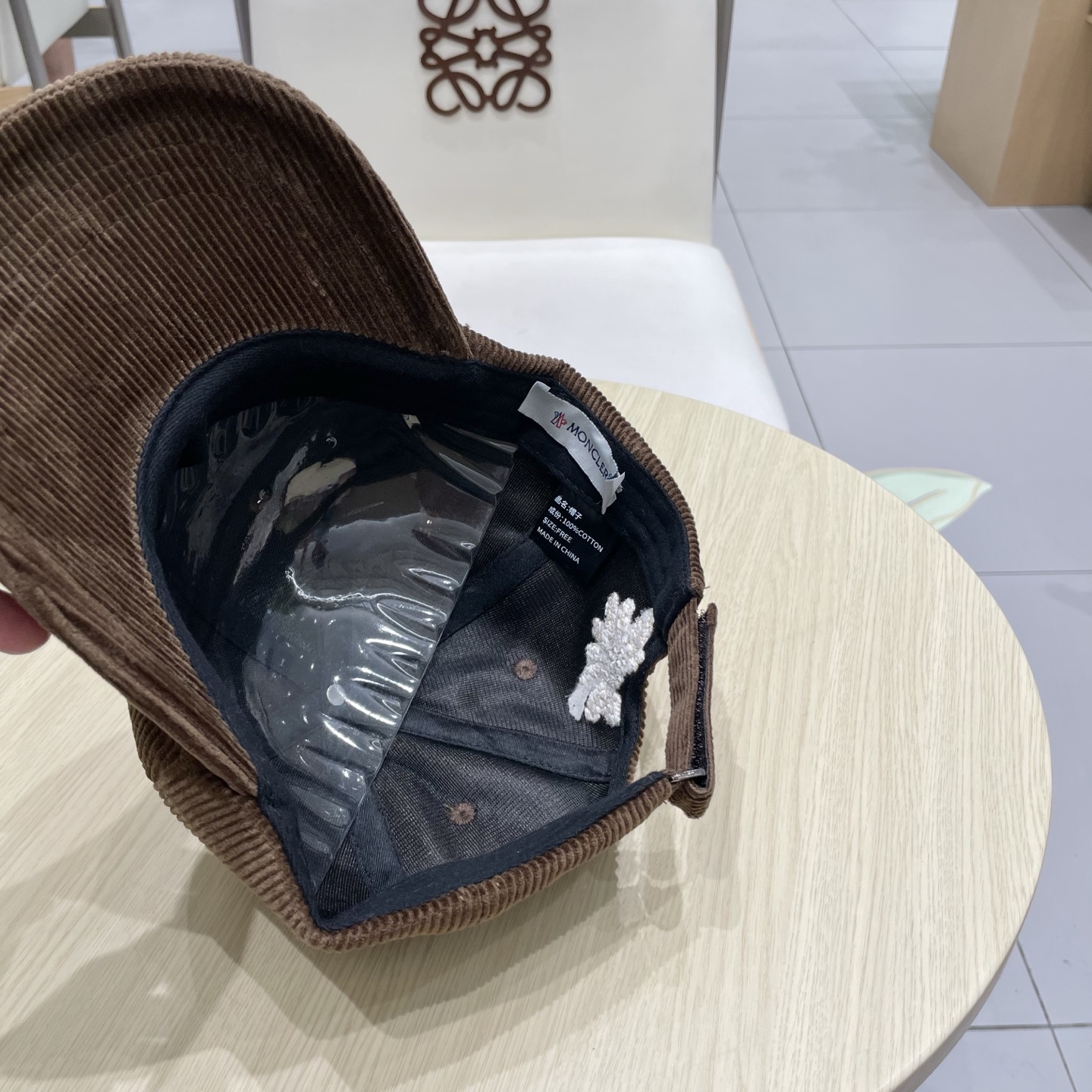 早秋MONCLER新款棒球帽，时尚炸街单品，风格很OK，网红.时尚博主的最爱！高品质舒适透气，凹造型很好