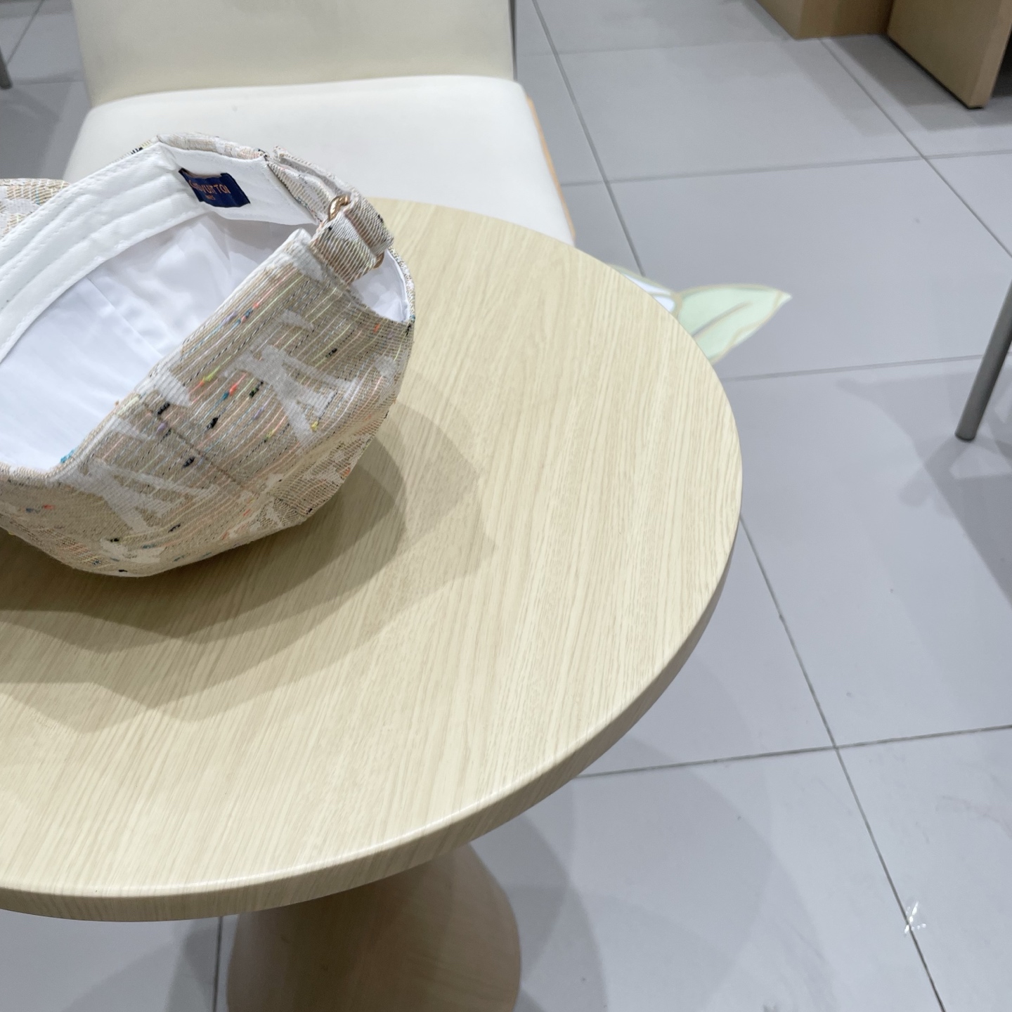  路易威登棒球帽 LouisVuitton😍新款LV棒球帽，重工打造♥️高端大气，百搭款🤗男女通用！跑量