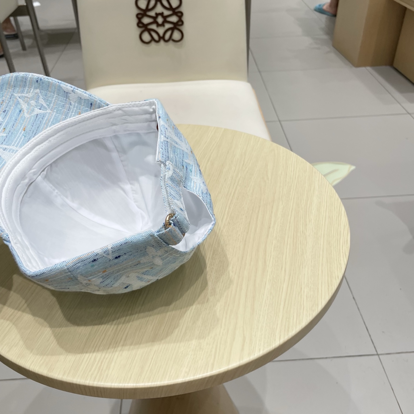  路易威登棒球帽 LouisVuitton😍新款LV棒球帽，重工打造♥️高端大气，百搭款🤗男女通用！跑量