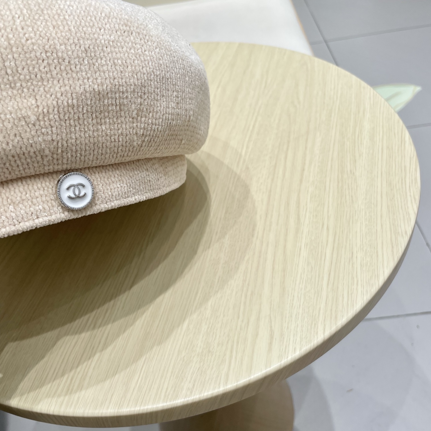 chanel香奈儿早秋款轻薄透气贝雷帽镂空针织金属标画家帽女生日系气质百搭蓓蕾帽