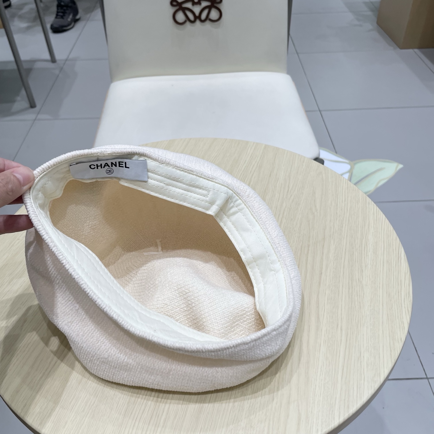 chanel香奈儿早秋款轻薄透气贝雷帽镂空针织金属标画家帽女生日系气质百搭蓓蕾帽