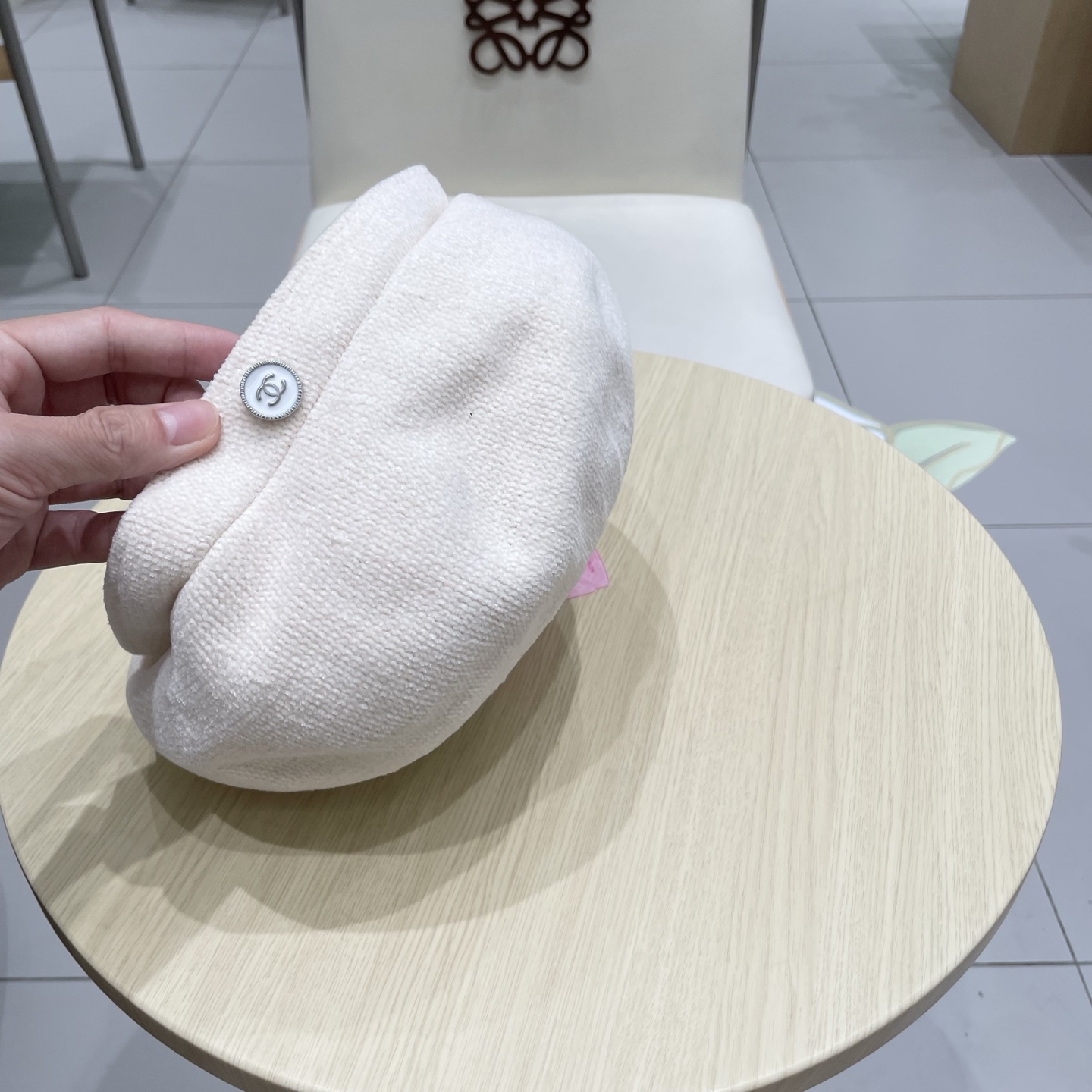 chanel香奈儿早秋款轻薄透气贝雷帽镂空针织金属标画家帽女生日系气质百搭蓓蕾帽