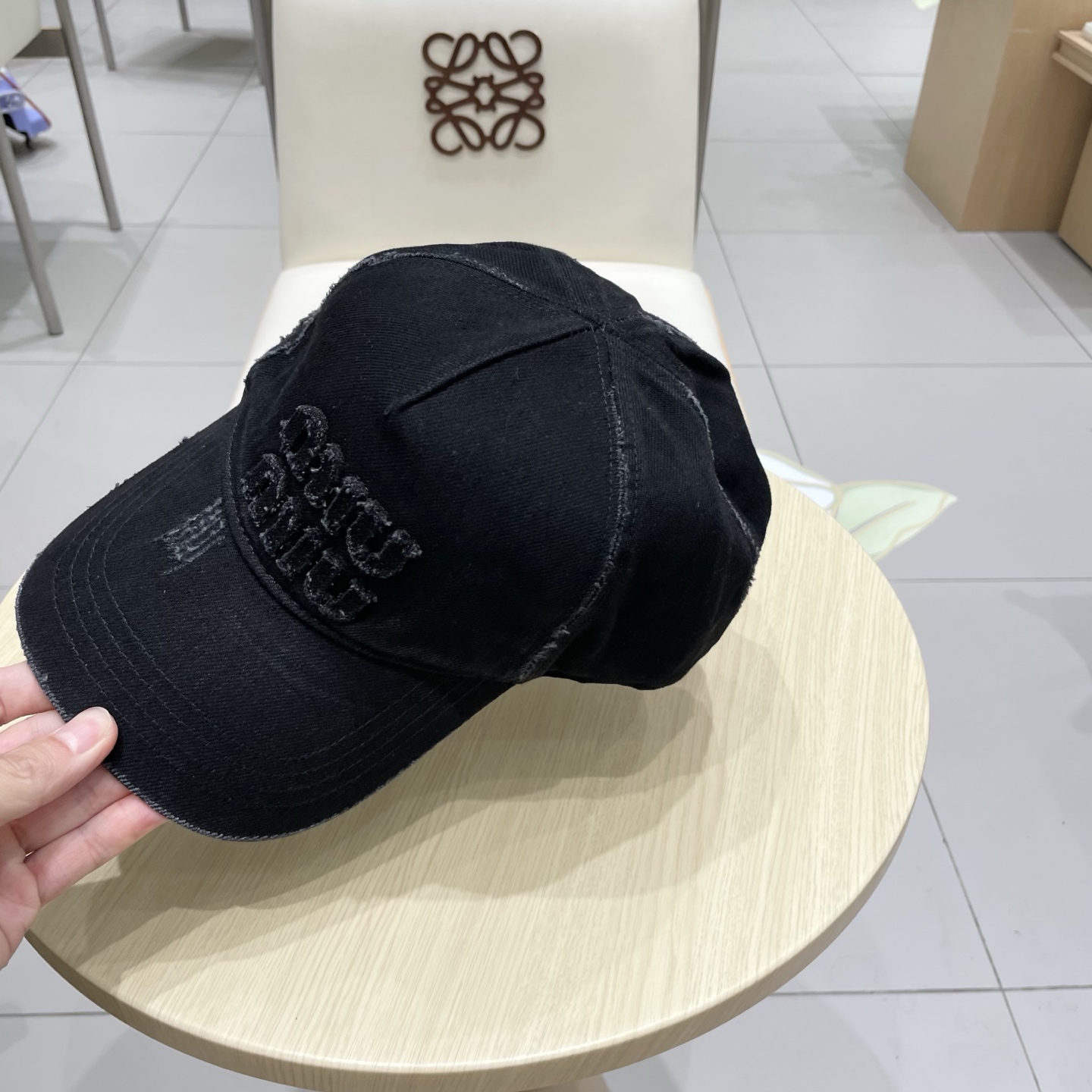   【Miumiu缪缪】新款牛仔订单款刺绣棒球帽🧢大牌款超好搭配，赶紧入手！