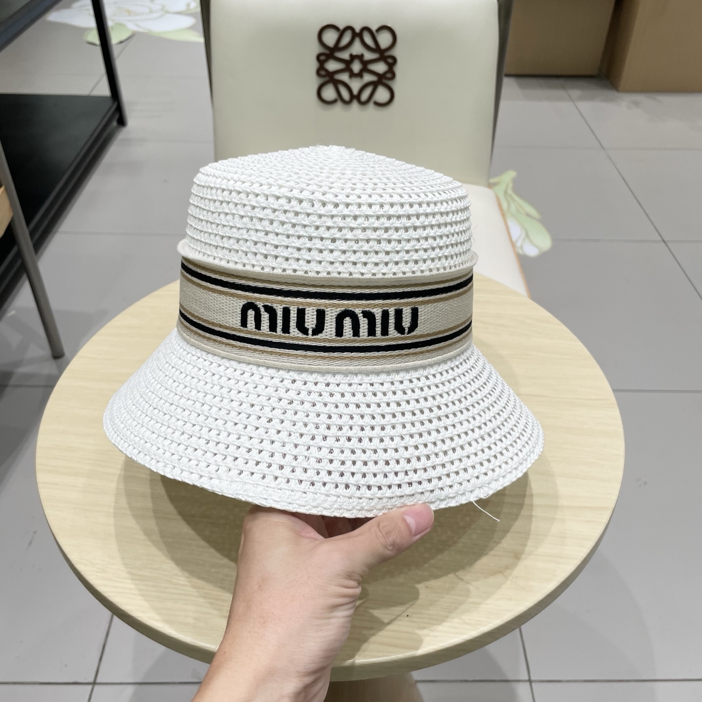  miumiu缪缪新款水桶遮阳帽，遮阳草帽，头围57cm