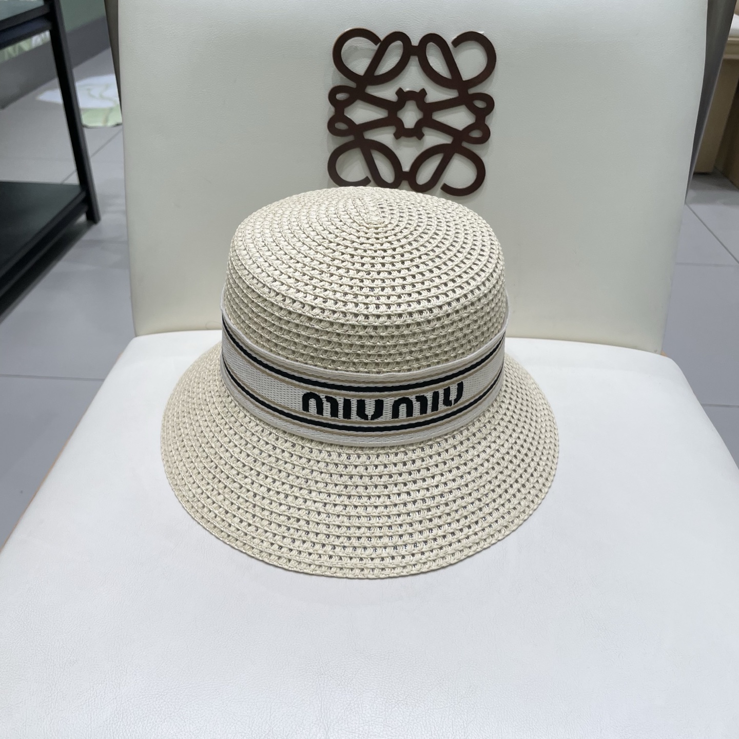  miumiu缪缪新款水桶遮阳帽，遮阳草帽，头围57cm