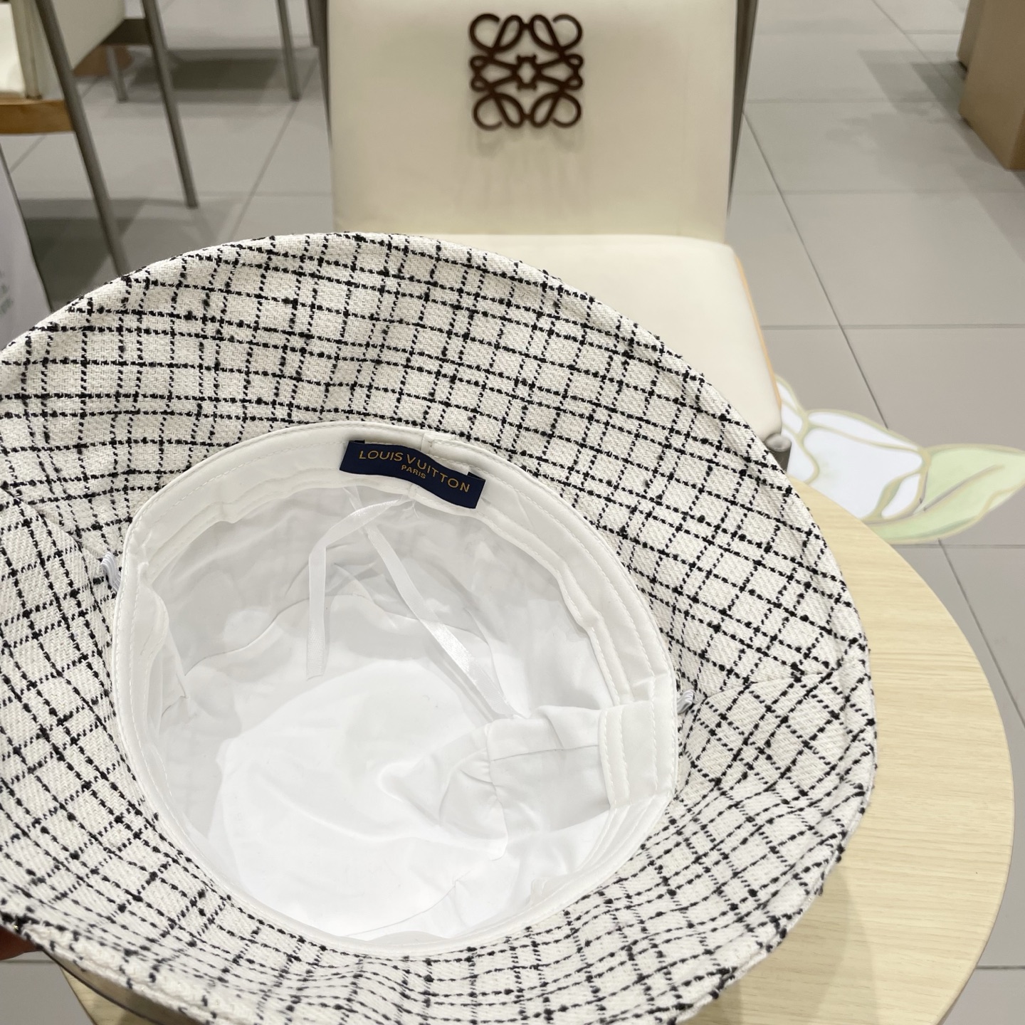  LV路易威登2025秋季新款小香风格纹厚实渔夫帽百搭遮阳显脸小气质淑女盆帽女