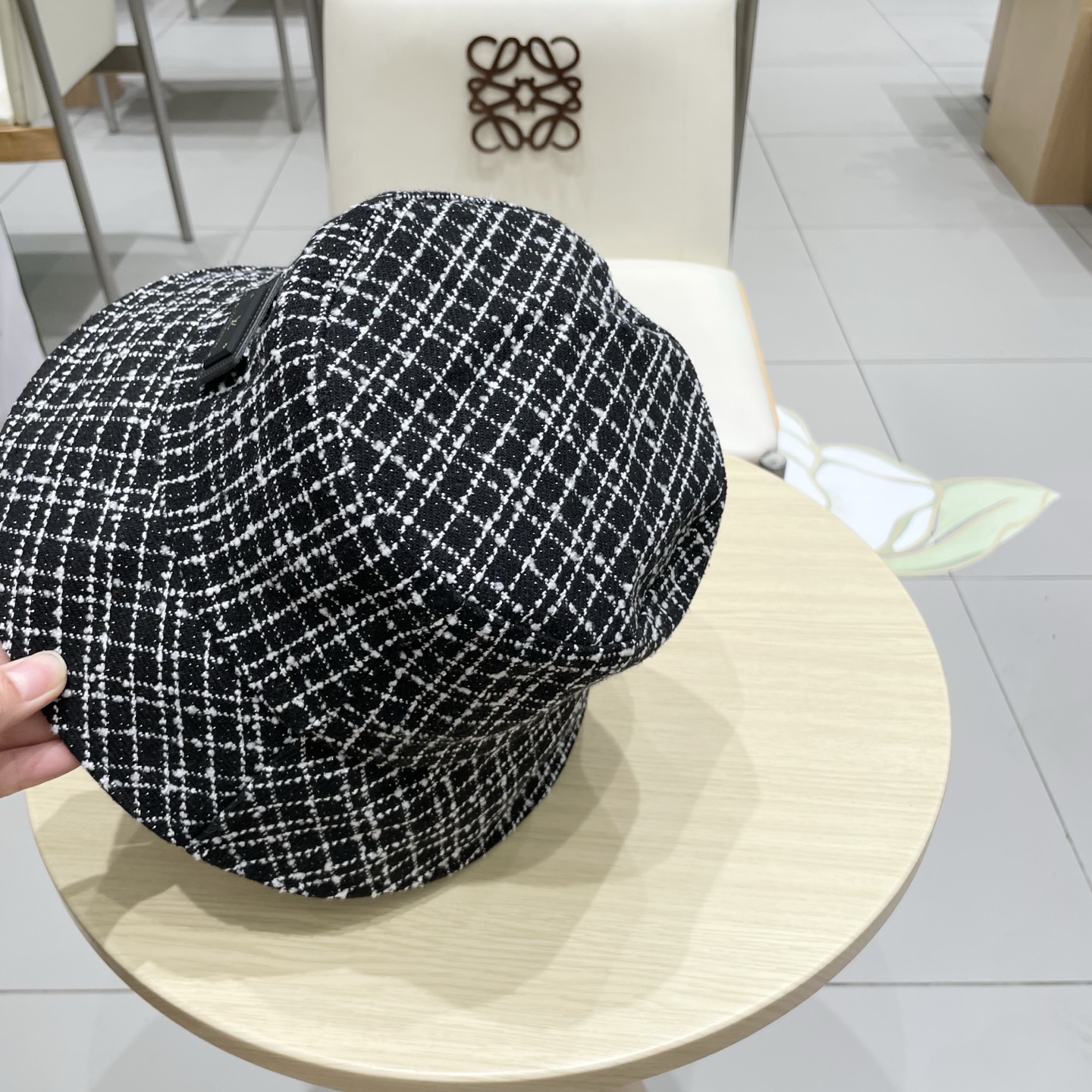  LV路易威登2025秋季新款小香风格纹厚实渔夫帽百搭遮阳显脸小气质淑女盆帽女