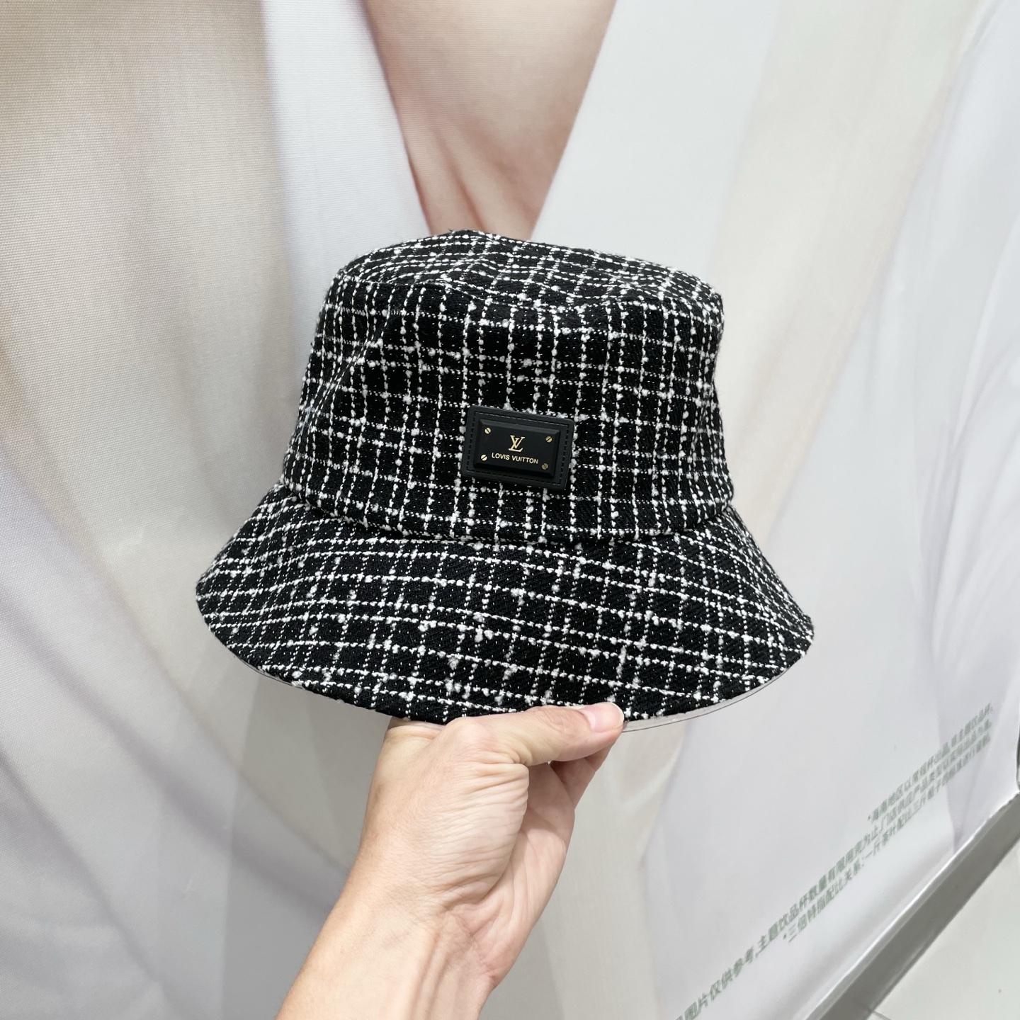  LV路易威登2025秋季新款小香风格纹厚实渔夫帽百搭遮阳显脸小气质淑女盆帽女