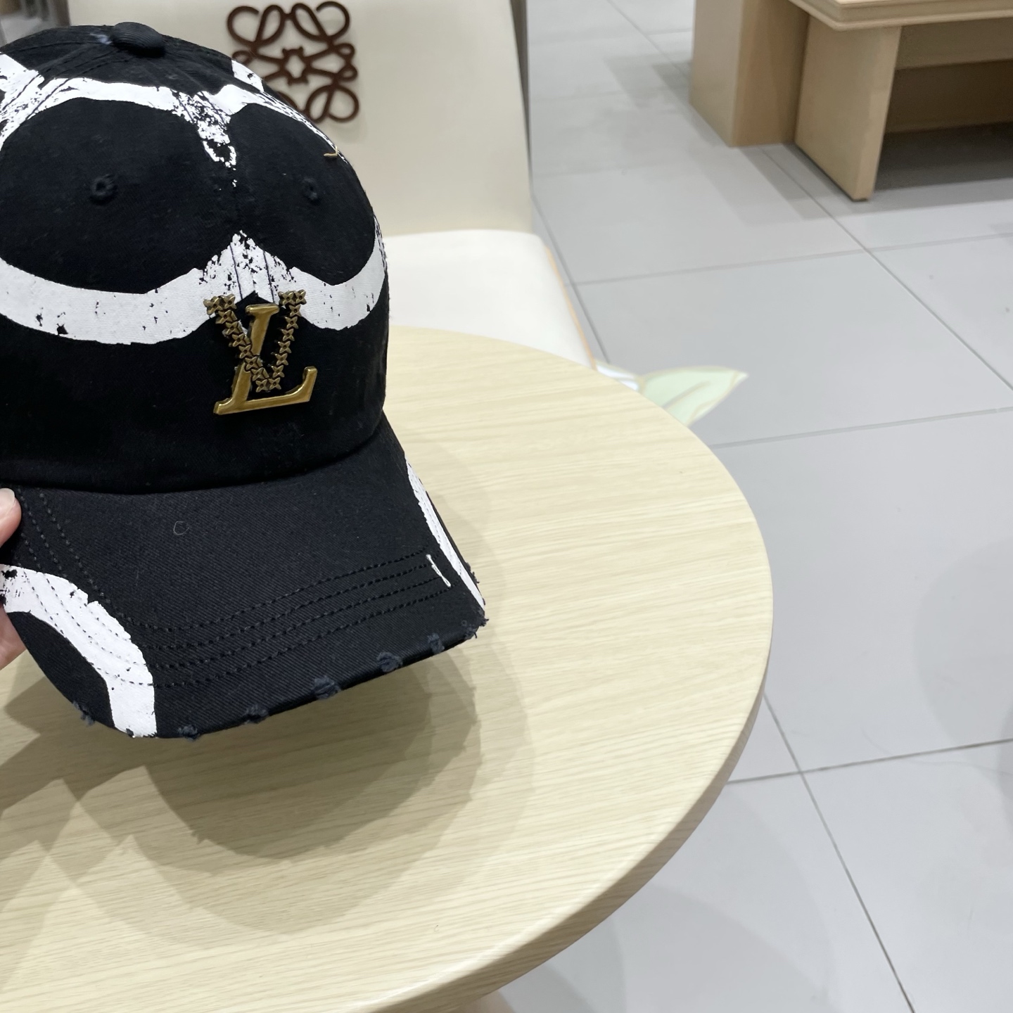  LV路易威登 专柜新款提花款棒球帽🧢很潮！休闲运动款，经典制作，超级好搭衣服！显脸小