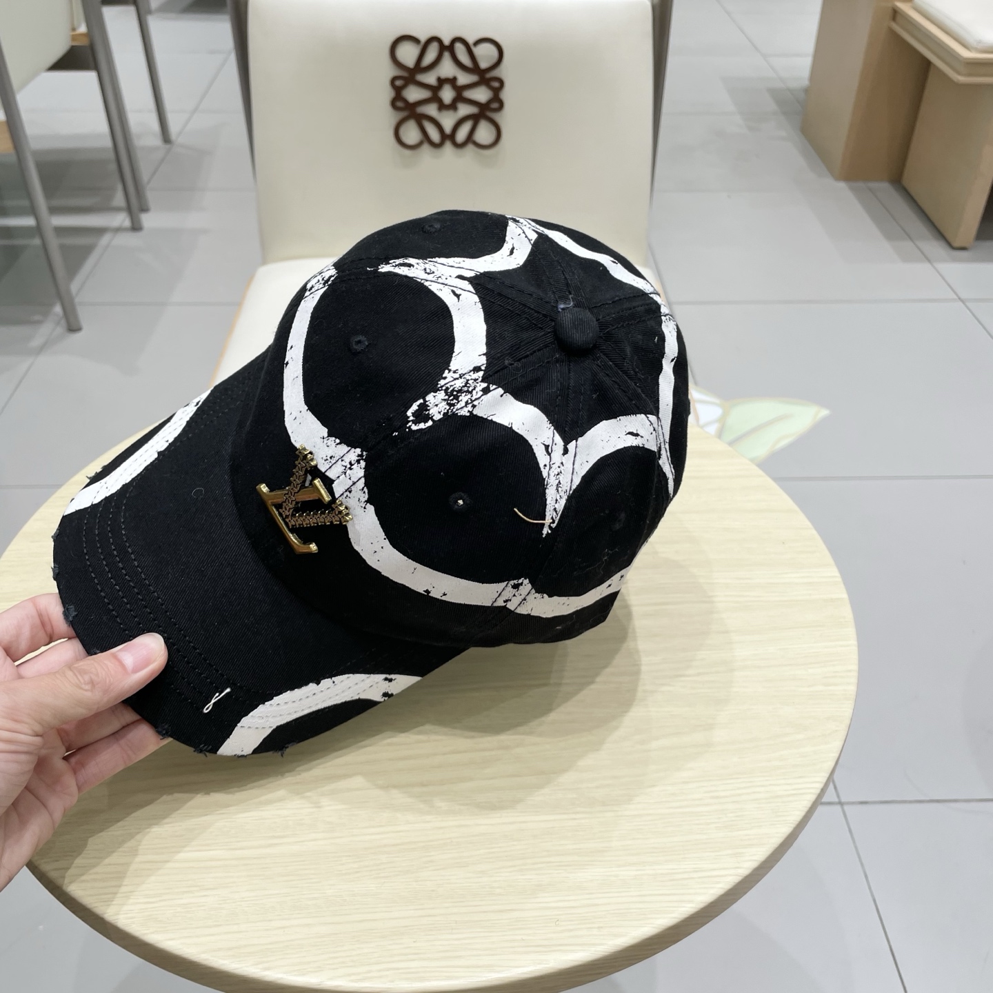  LV路易威登 专柜新款提花款棒球帽🧢很潮！休闲运动款，经典制作，超级好搭衣服！显脸小