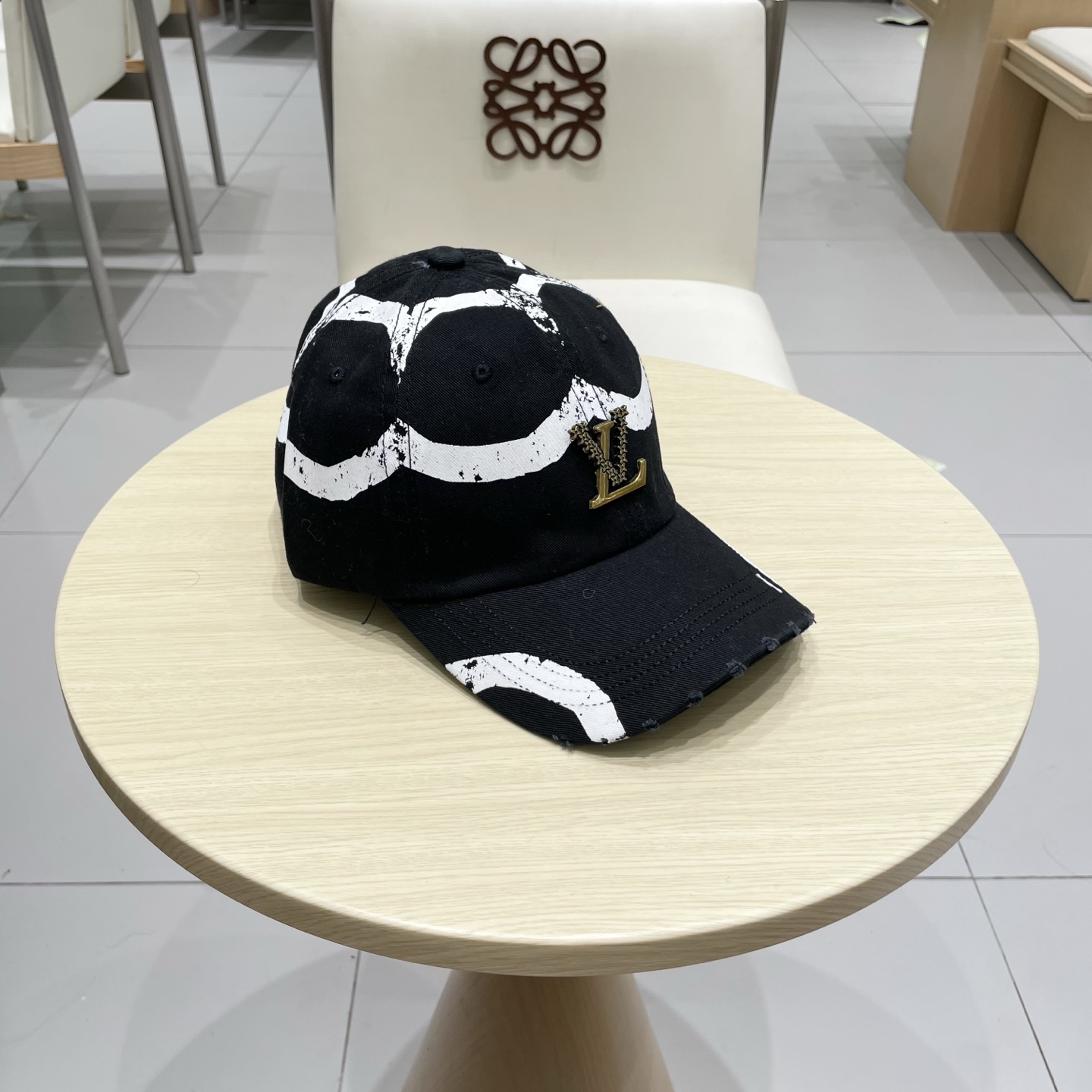  LV路易威登 专柜新款提花款棒球帽🧢很潮！休闲运动款，经典制作，超级好搭衣服！显脸小