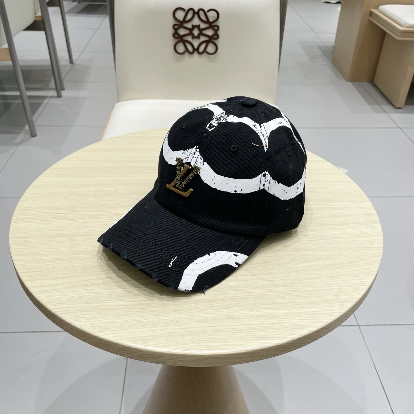  LV路易威登 专柜新款提花款棒球帽🧢很潮！休闲运动款，经典制作，超级好搭衣服！显脸小