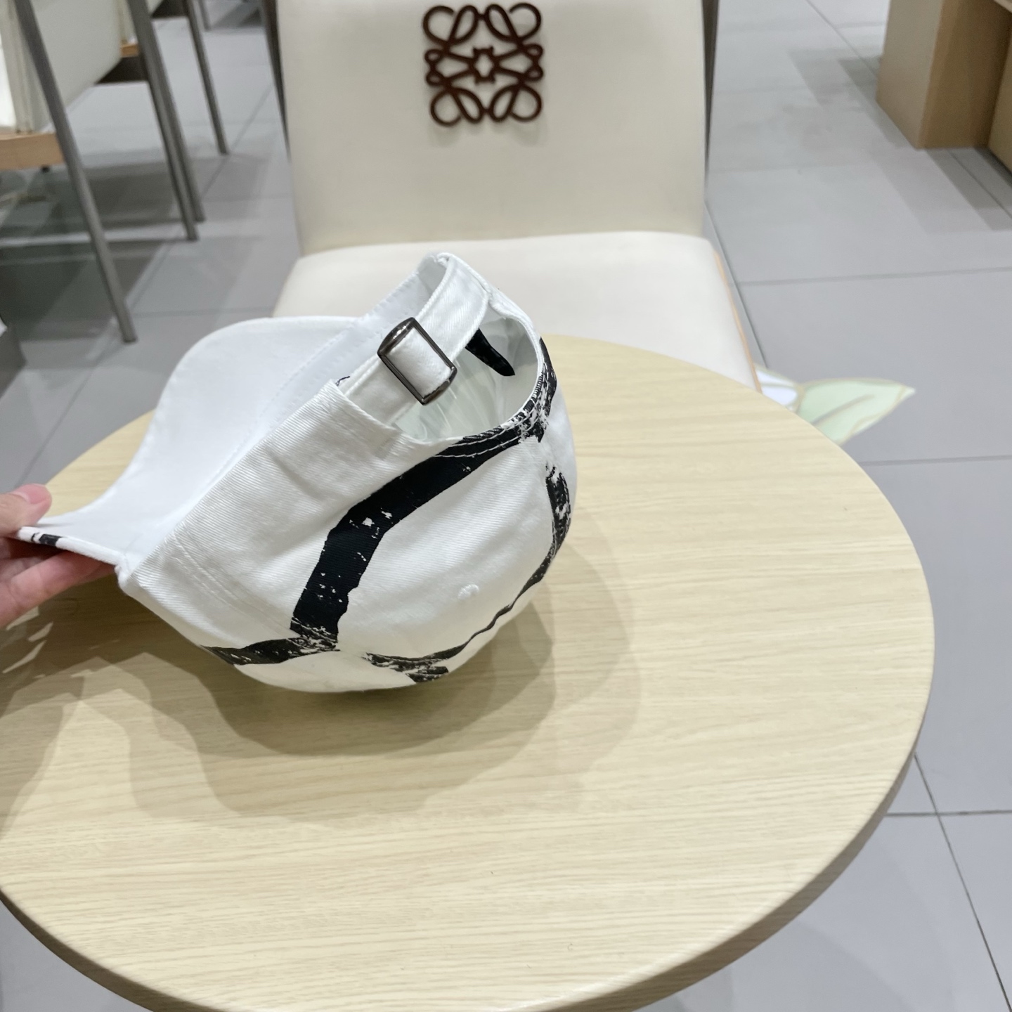  LV路易威登 专柜新款提花款棒球帽🧢很潮！休闲运动款，经典制作，超级好搭衣服！显脸小