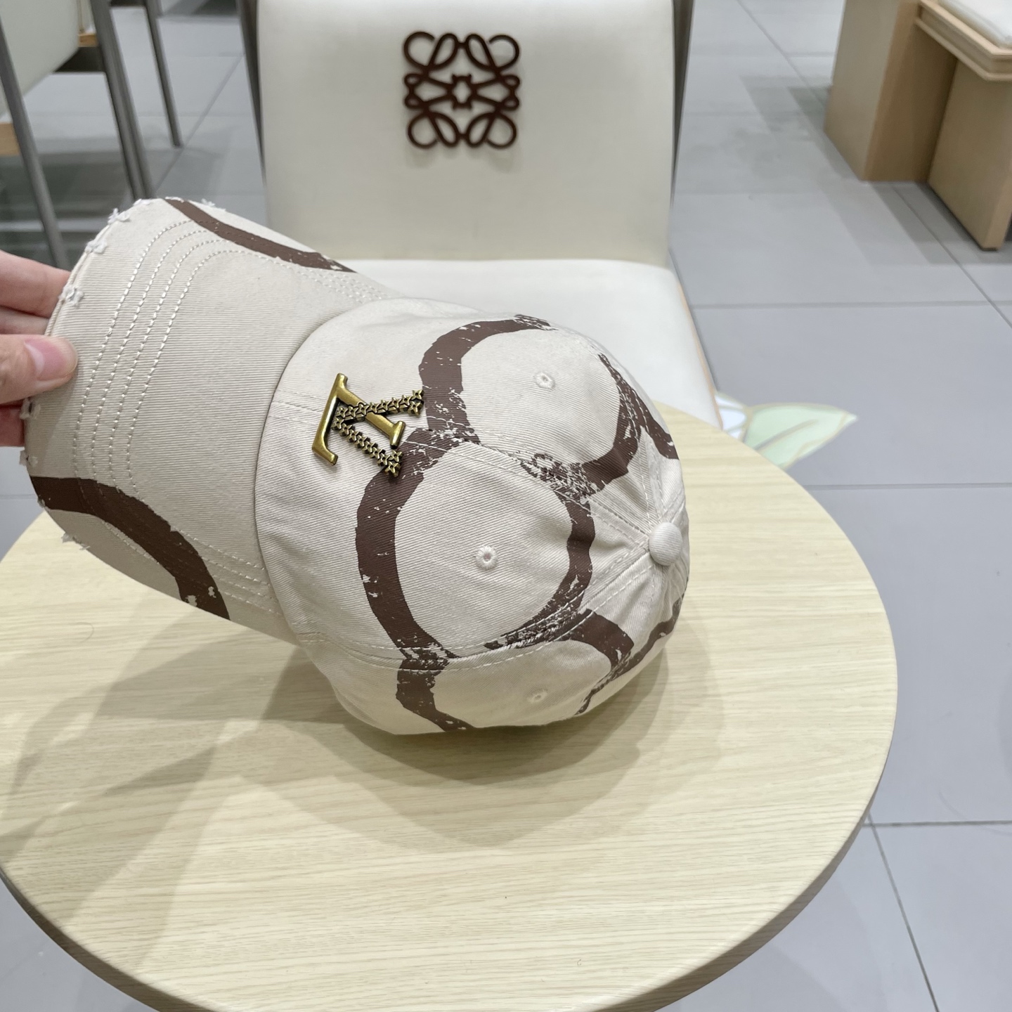  LV路易威登 专柜新款提花款棒球帽🧢很潮！休闲运动款，经典制作，超级好搭衣服！显脸小