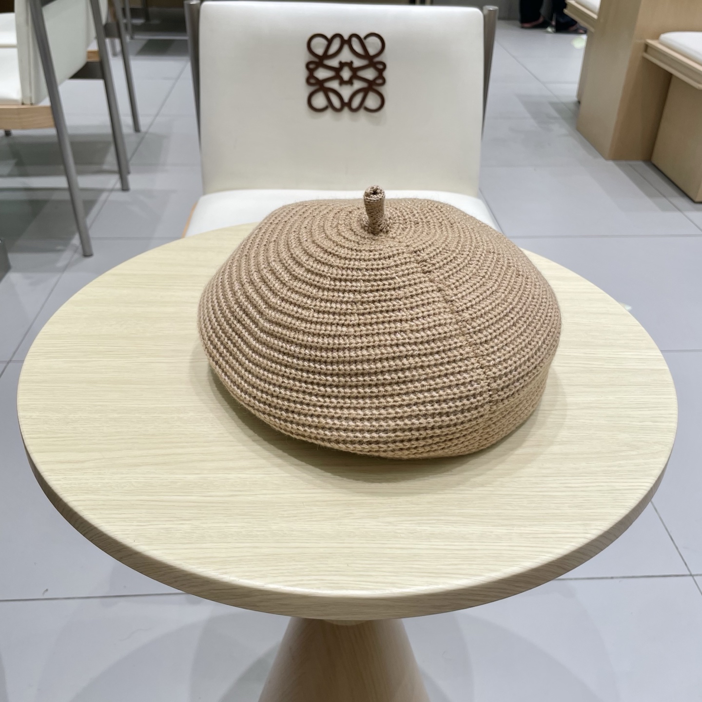  缪缪miumiu字母水钻贝雷帽女春秋款钩针定型画家帽薄款帽子显脸小