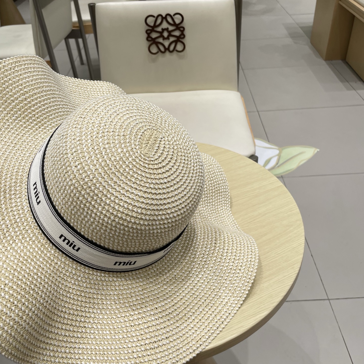  miumiu缪缪新款，遮阳草帽，防紫外线帽檐，头围57cm