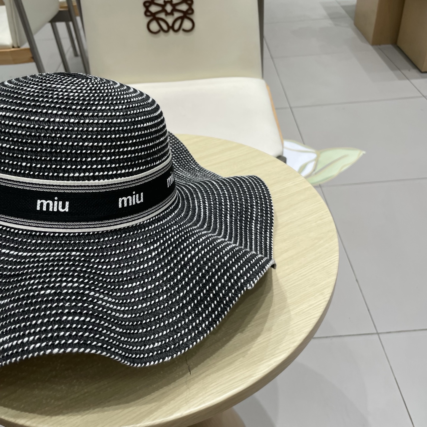  miumiu缪缪新款，遮阳草帽，防紫外线帽檐，头围57cm