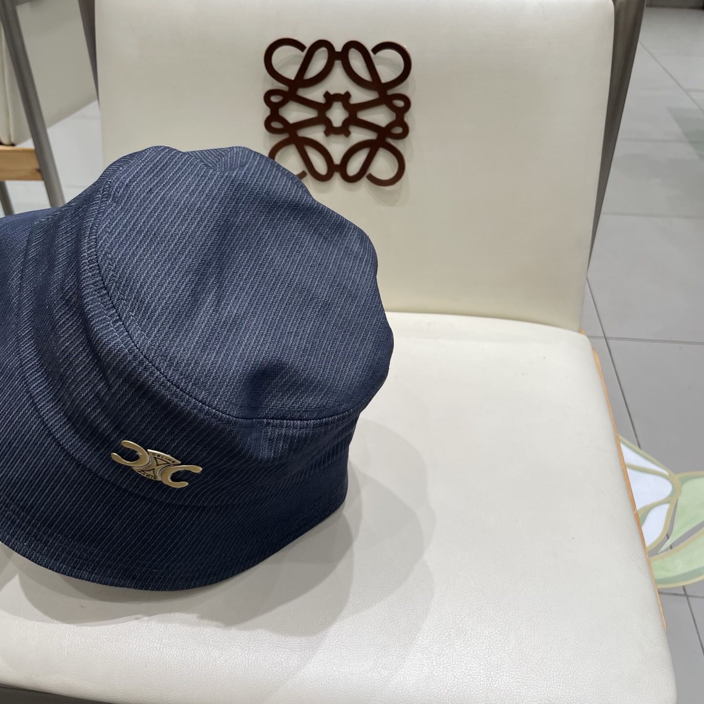  celine塞琳简约高级纯色渔夫帽女春秋百搭显脸小遮阳水桶帽日常素颜盆帽