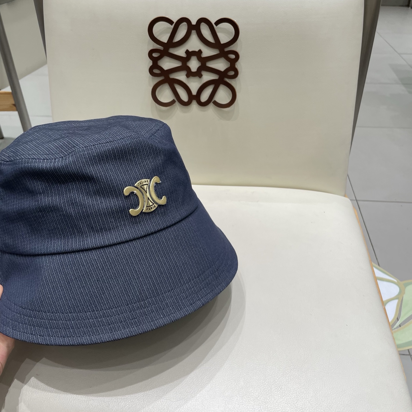  celine塞琳简约高级纯色渔夫帽女春秋百搭显脸小遮阳水桶帽日常素颜盆帽